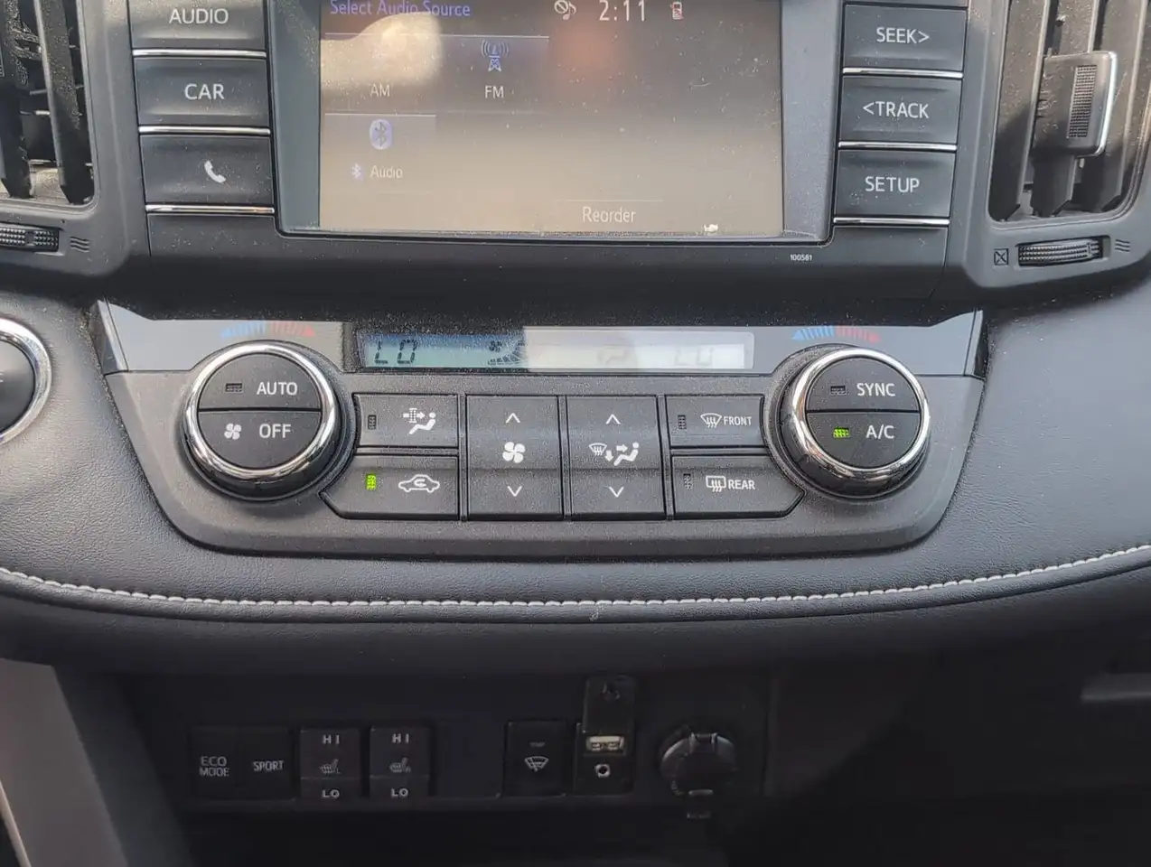Toyota RAV 4 снимка Toyota RAV 4