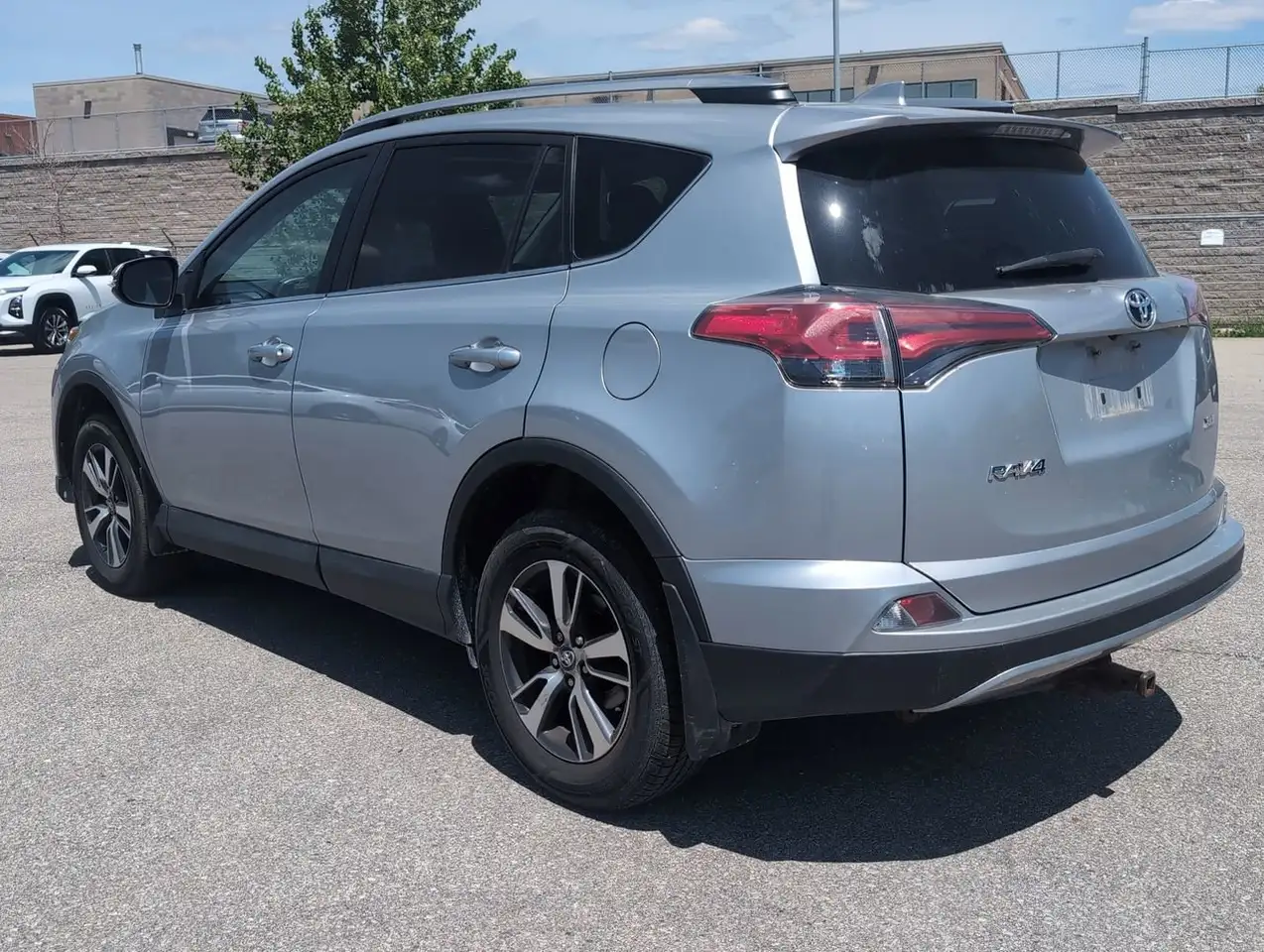 Toyota RAV 4 снимка Toyota RAV 4