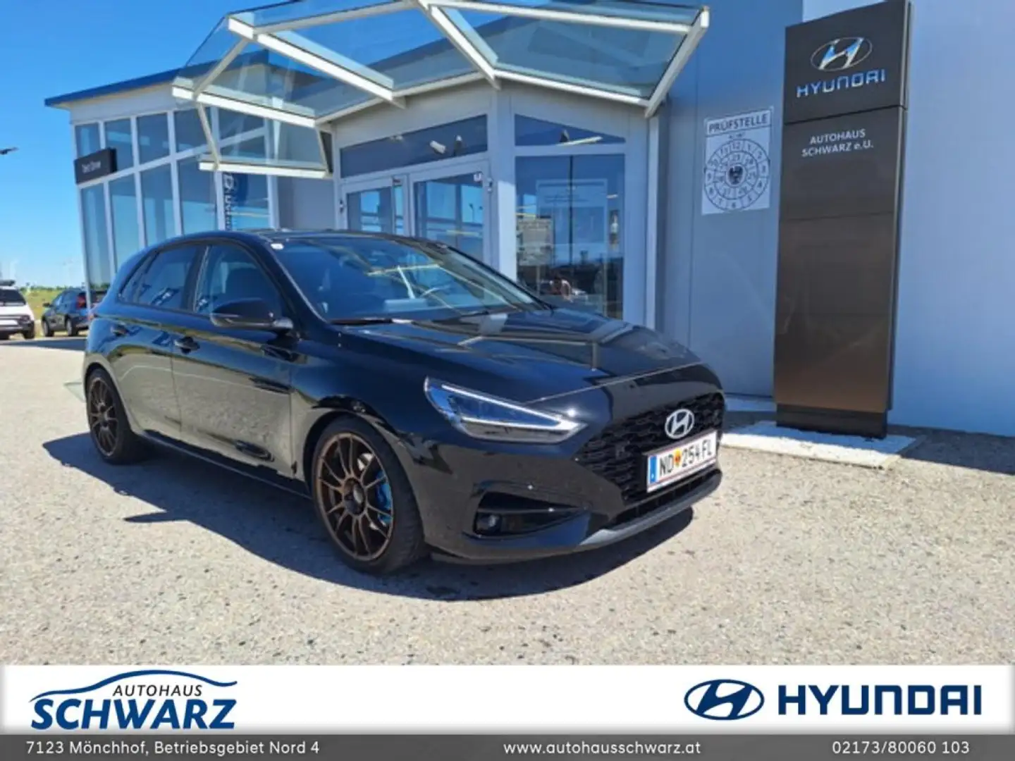 Hyundai i30 SCHWARZ Edition 1.6 T-GDI DCT Schwarz - 1