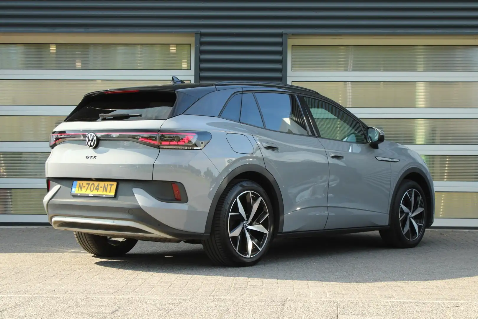 Volkswagen ID.4 GTX 299pk Motion 77 kWh | SoH 94% | Panoramadak | Gris - 2