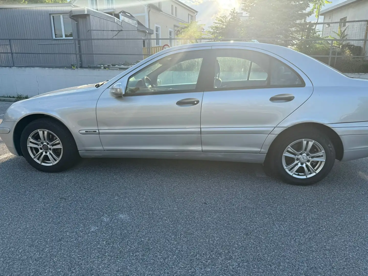 Mercedes-Benz C 220 C 220 Elegance CDI Elegance Silber - 2
