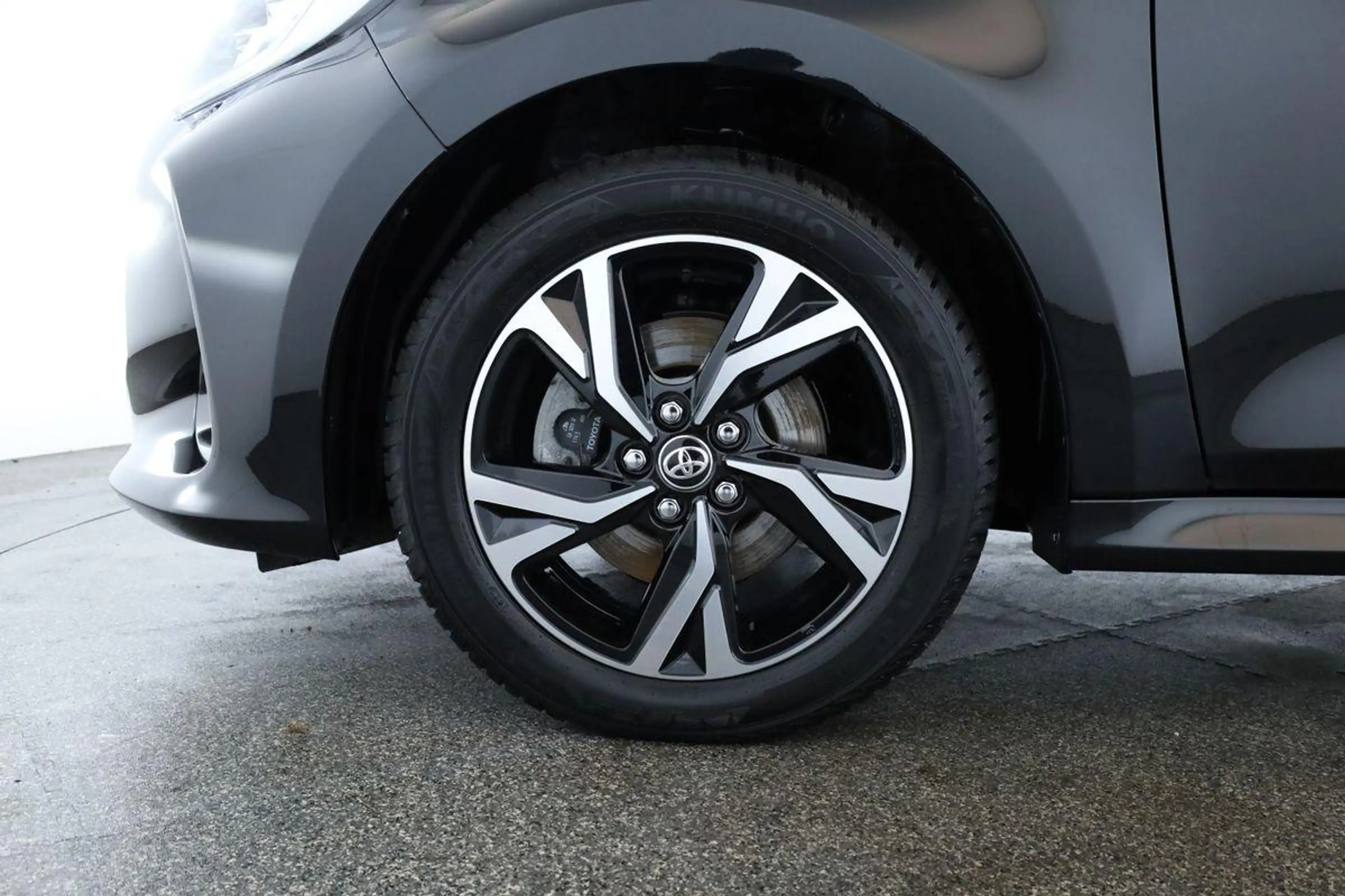 Toyota Yaris Hybrid 116 Teamplayer LED App SHZ Key Kam — photo 7
