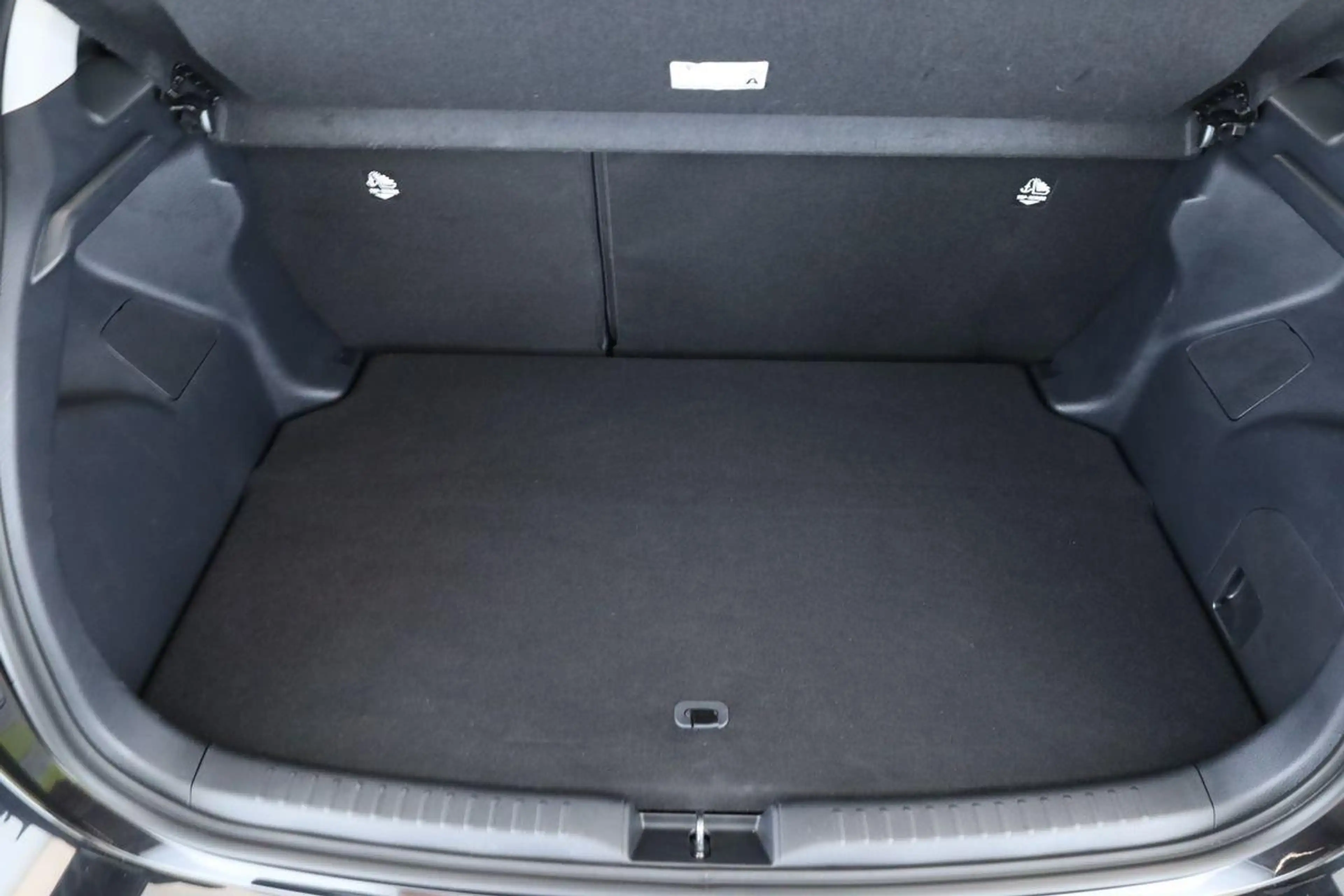 Toyota Yaris Hybrid 116 Teamplayer LED App SHZ Key Kam — photo 11