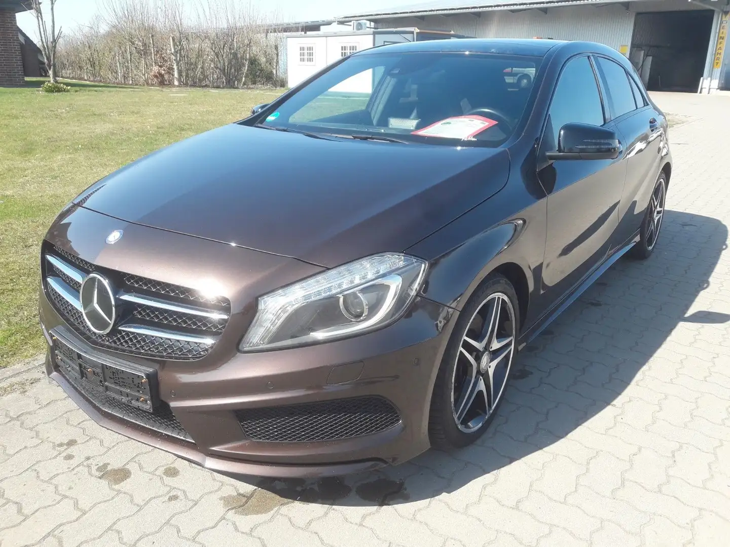 Mercedes-Benz A 220 CDI BlueEfficiency+Navi+Leder+ Pano+Kamera Braun - 2