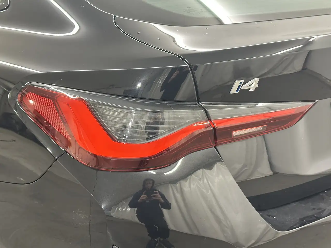 BMW i4 снимка BMW i4