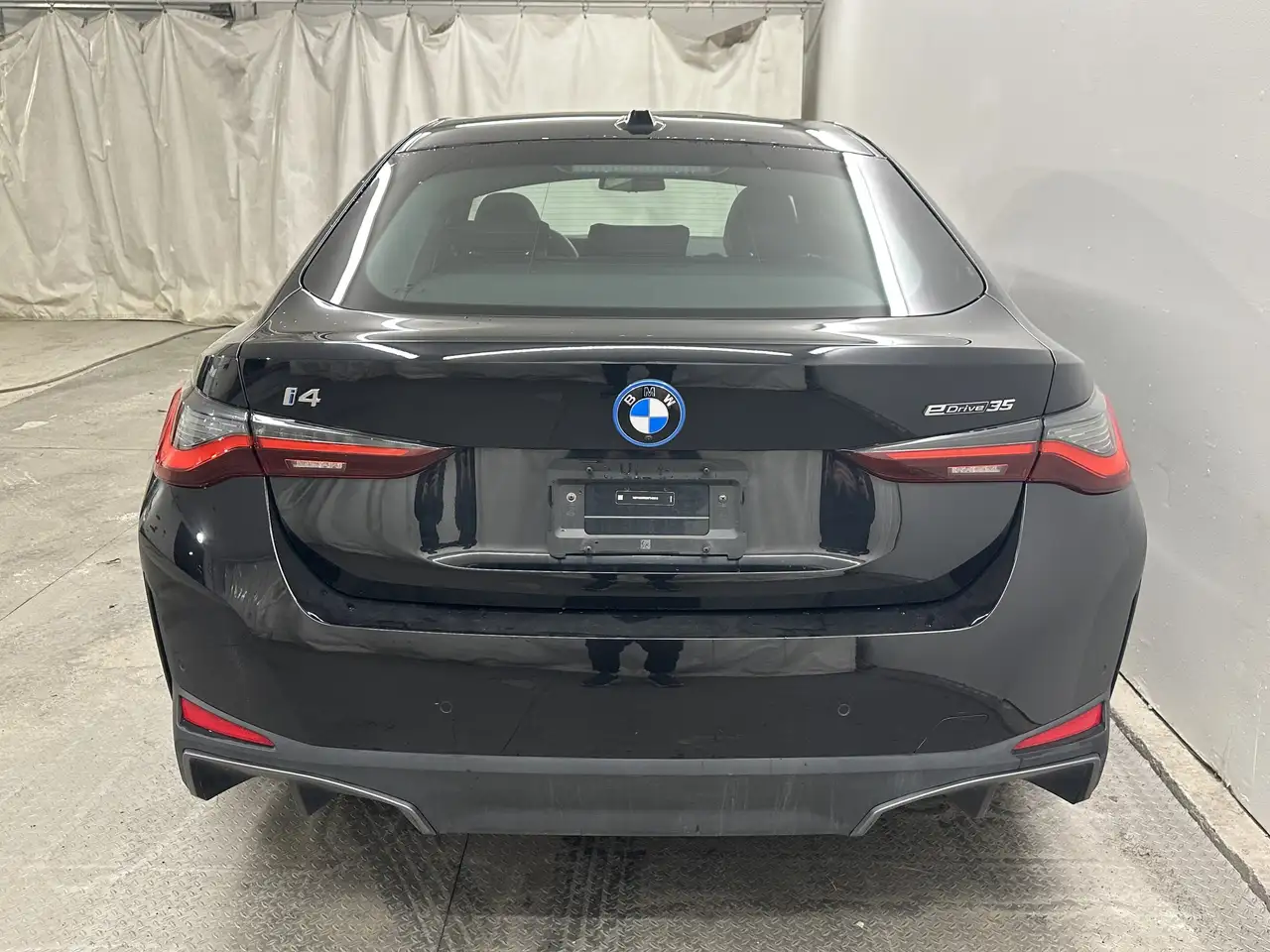 BMW i4 снимка BMW i4