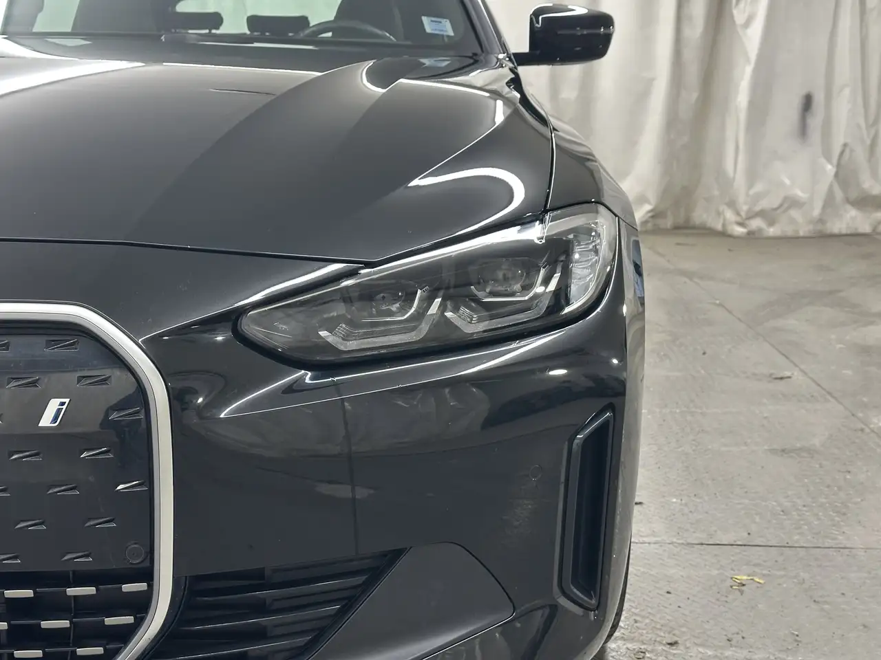 BMW i4 снимка BMW i4