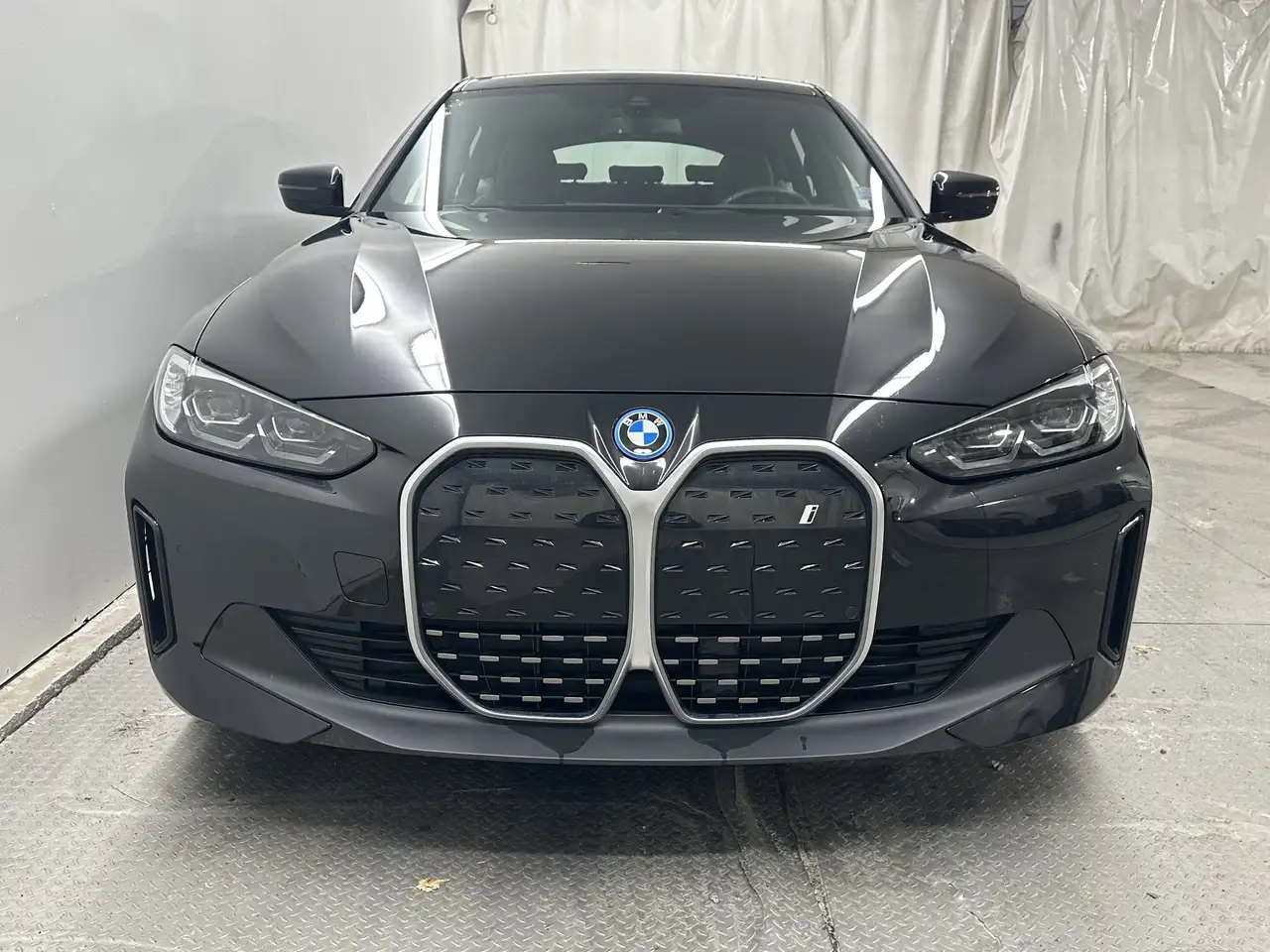 BMW i4 снимка BMW i4