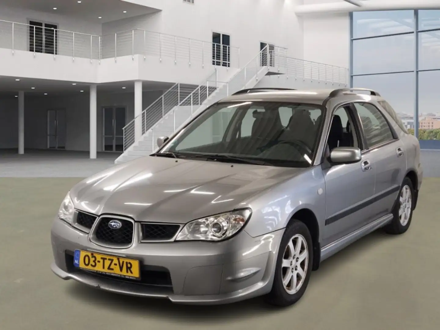 Subaru Impreza Plus 1.5R Comfort Edition/4X4/VELGEN Gris - 1