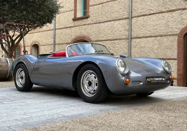 Porsche 550 Spyder Chamonix Replica