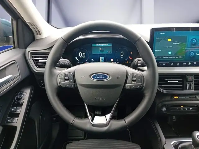 Ford Focus view 11