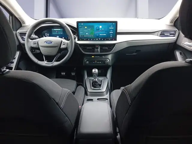 Ford Focus view 10