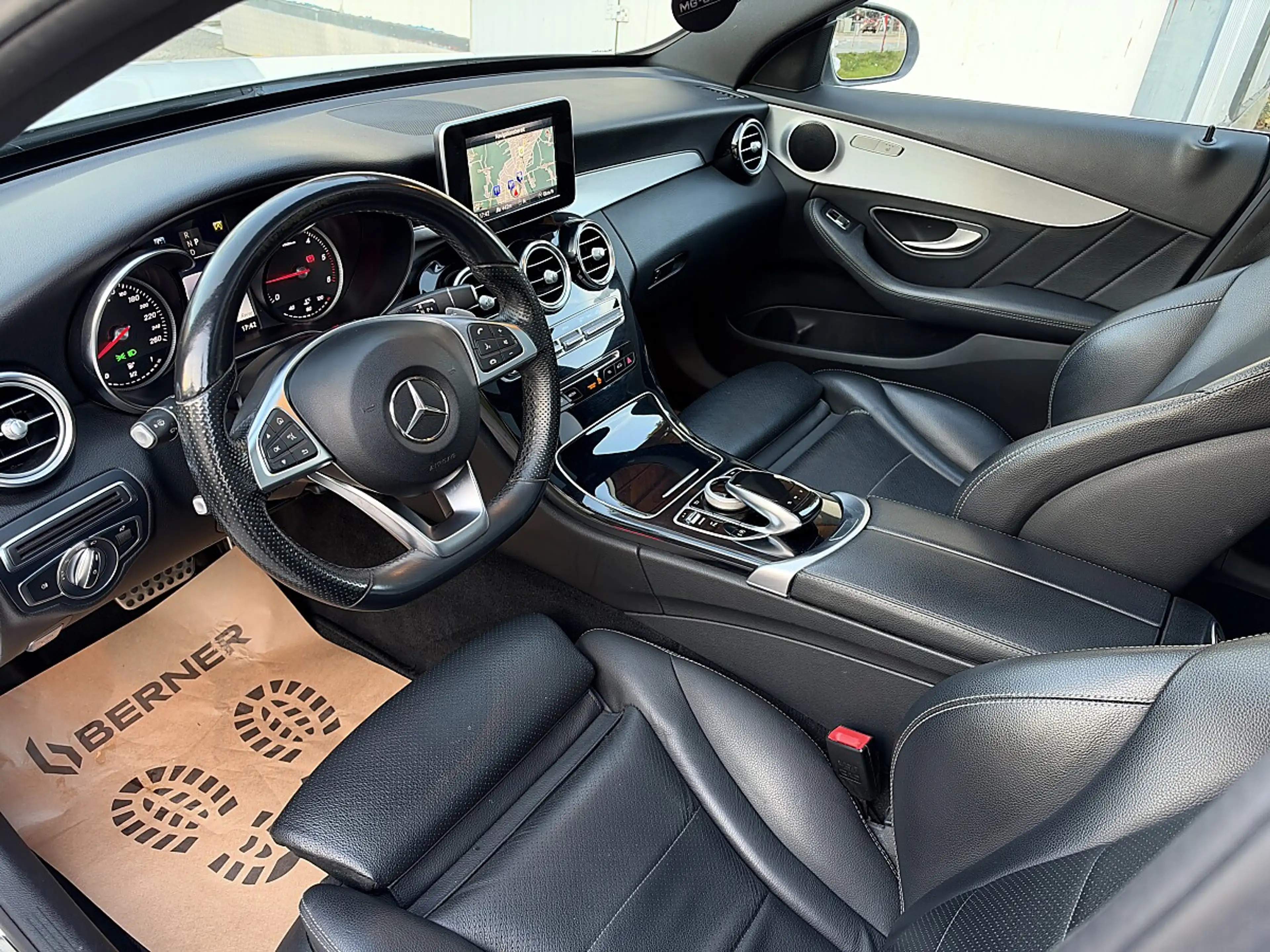Mercedes-Benz C 220 d Avantgarde Aut. — photo 10