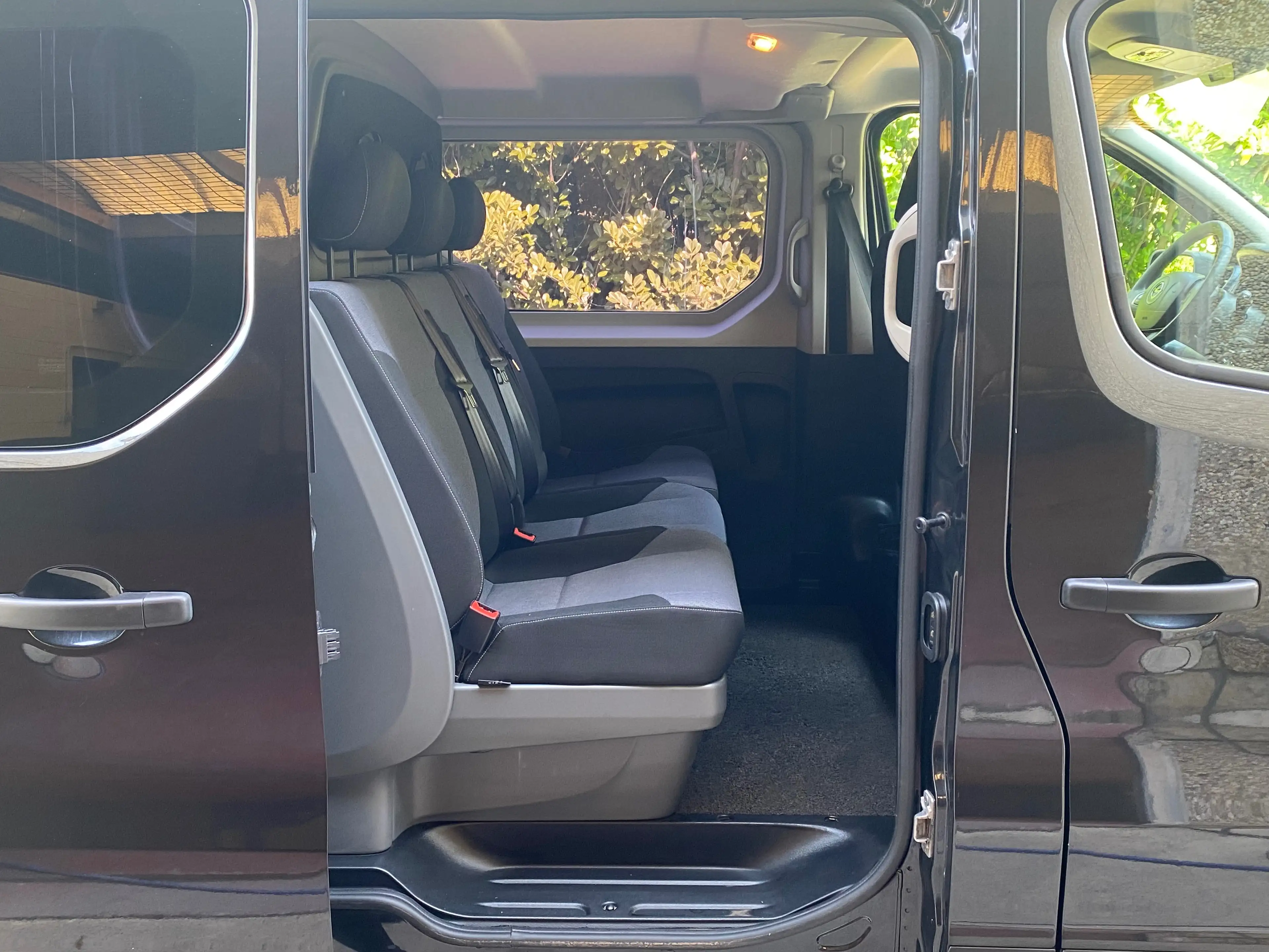 Opel Vivaro 1.6 CDTi L1H1 BiTurbo - Clim - Navi - Carnet - 5 places - Garantie!!! — photo 10