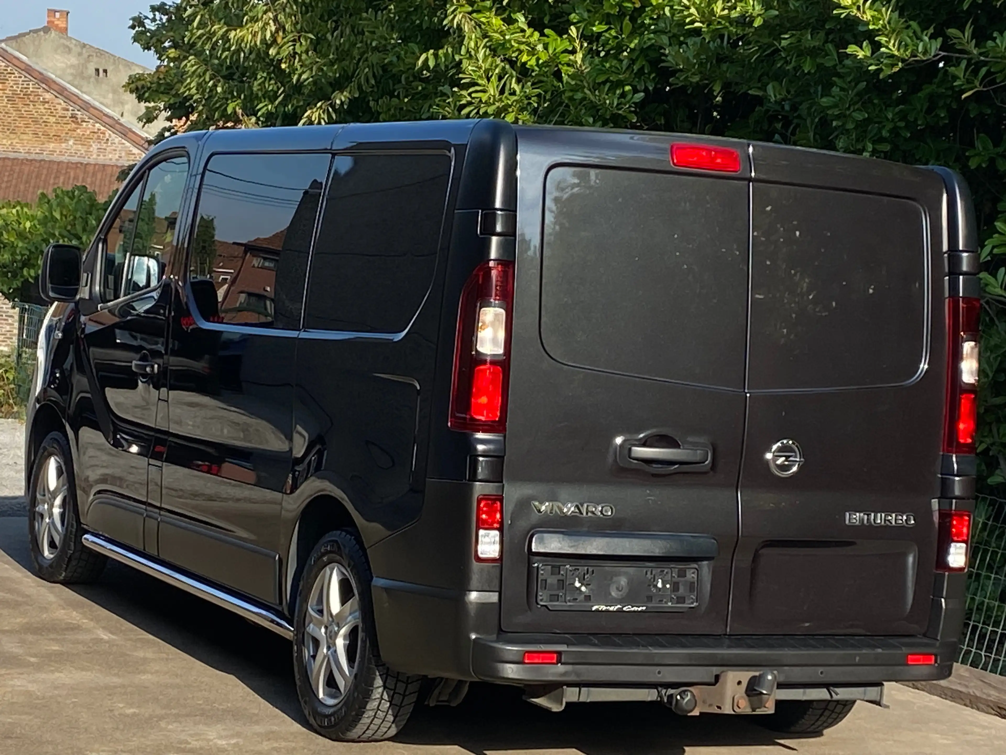 Opel Vivaro 1.6 CDTi L1H1 BiTurbo - Clim - Navi - Carnet - 5 places - Garantie!!! — photo 3