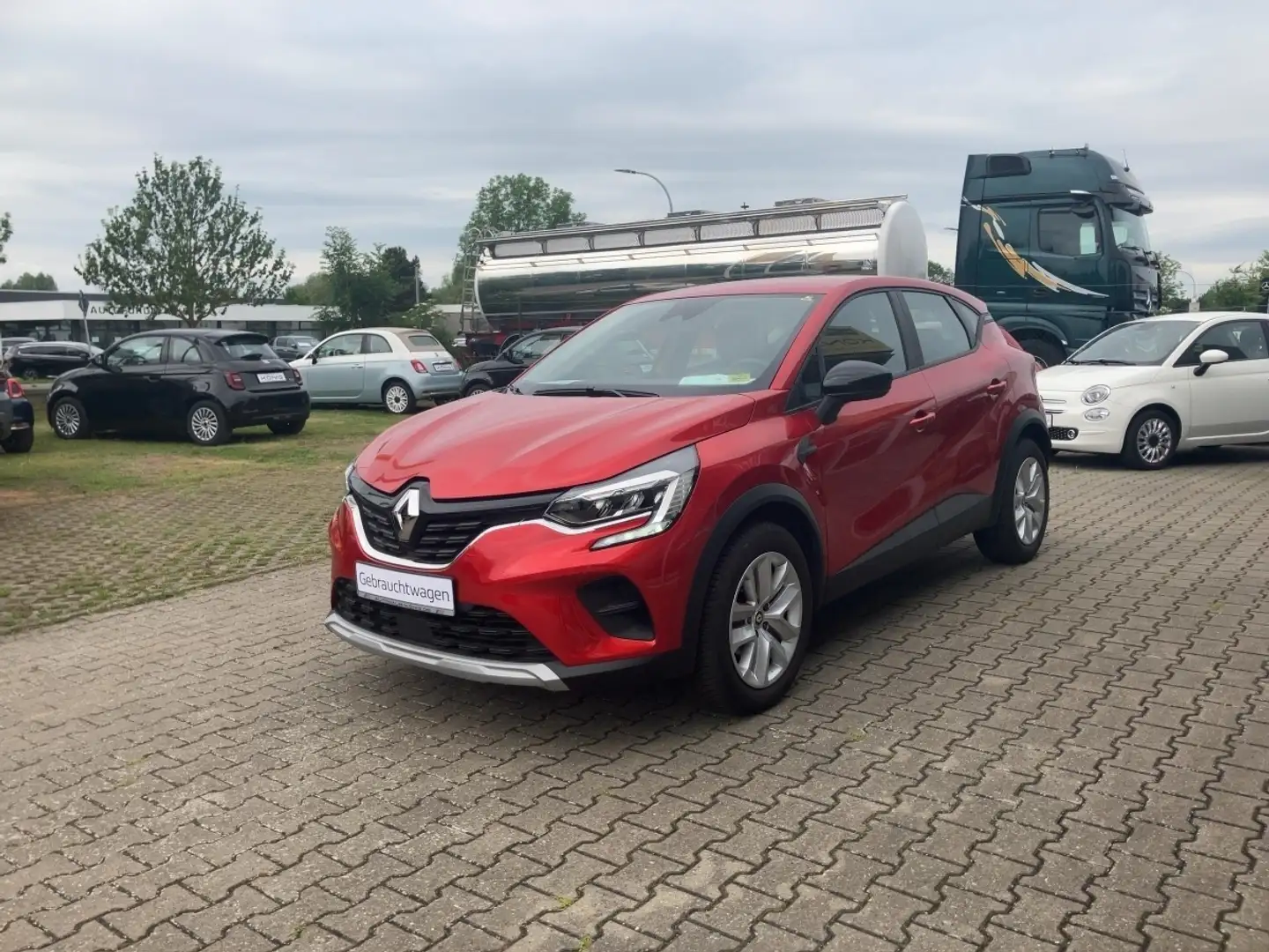 Renault Captur 1.3 TCe 140 EVOLUTION Klima Automatik Rouge - 2