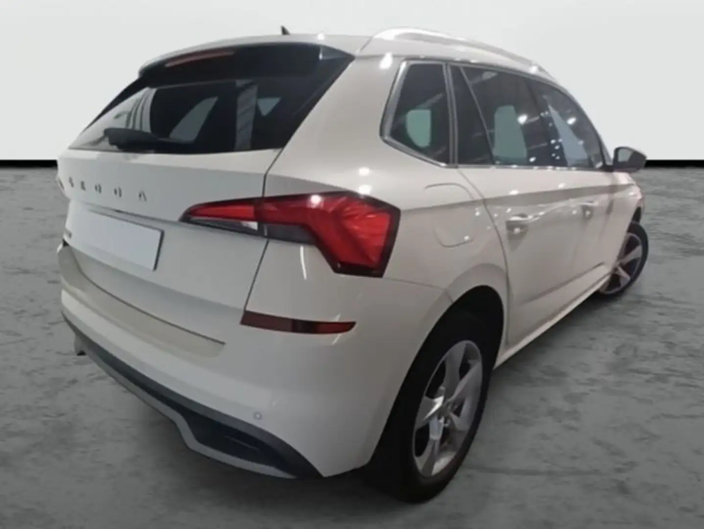 Skoda Kamiq Ambition Plus 1.0 TSI 81kW (110CV) (NW43J514) Blanco - 2