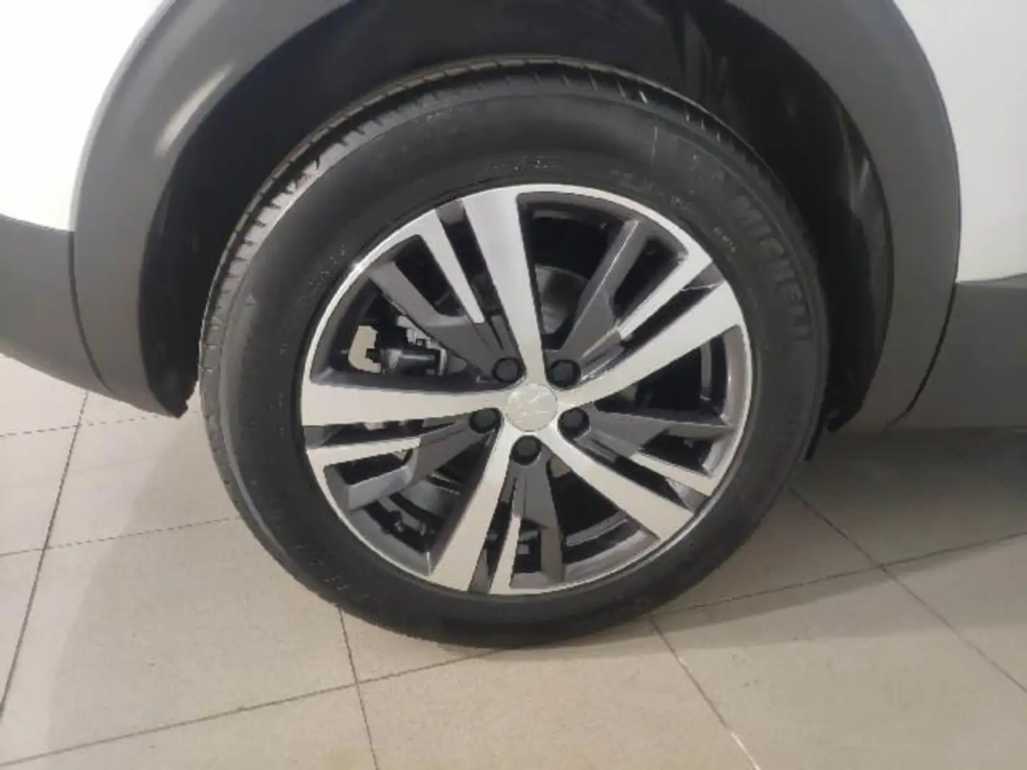 Peugeot 3008 1.2 S&S PureTech Allure Pack 130 Blanco - 2