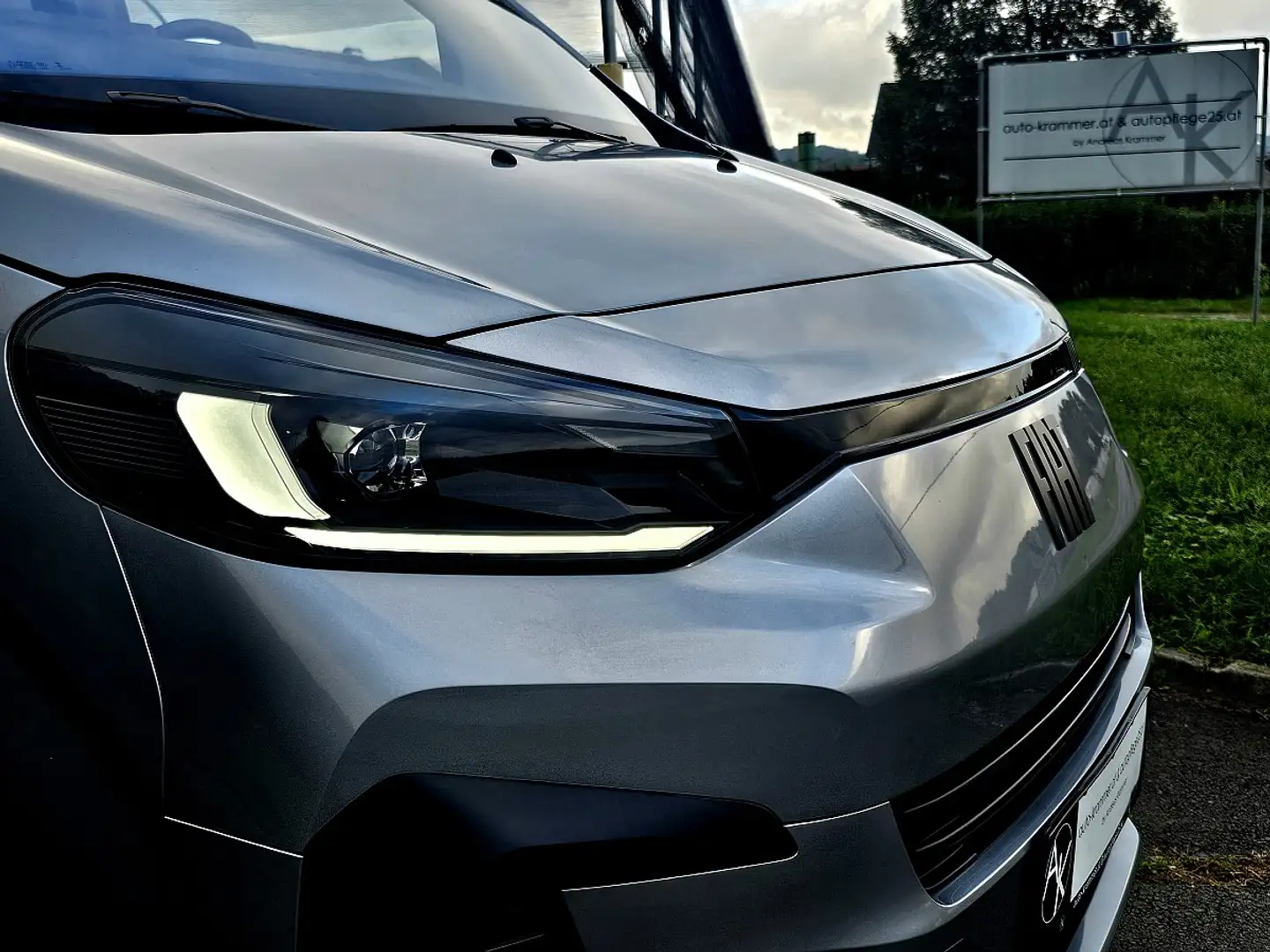 Fiat Scudo Scudo Doppelkabine BlueHDi 180 XL MEGAVOLL* LED... Grau - 2