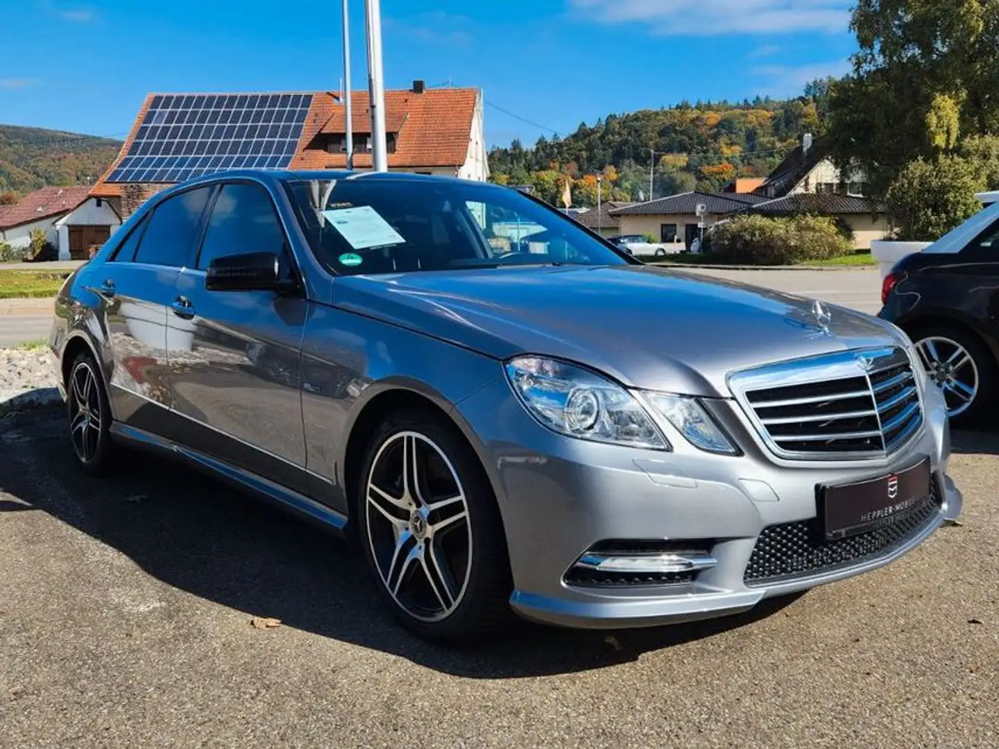 Mercedes-Benz E 500 4Matic, Sitzheiz.+Kühlung, Kundenauftrag Argent - 1