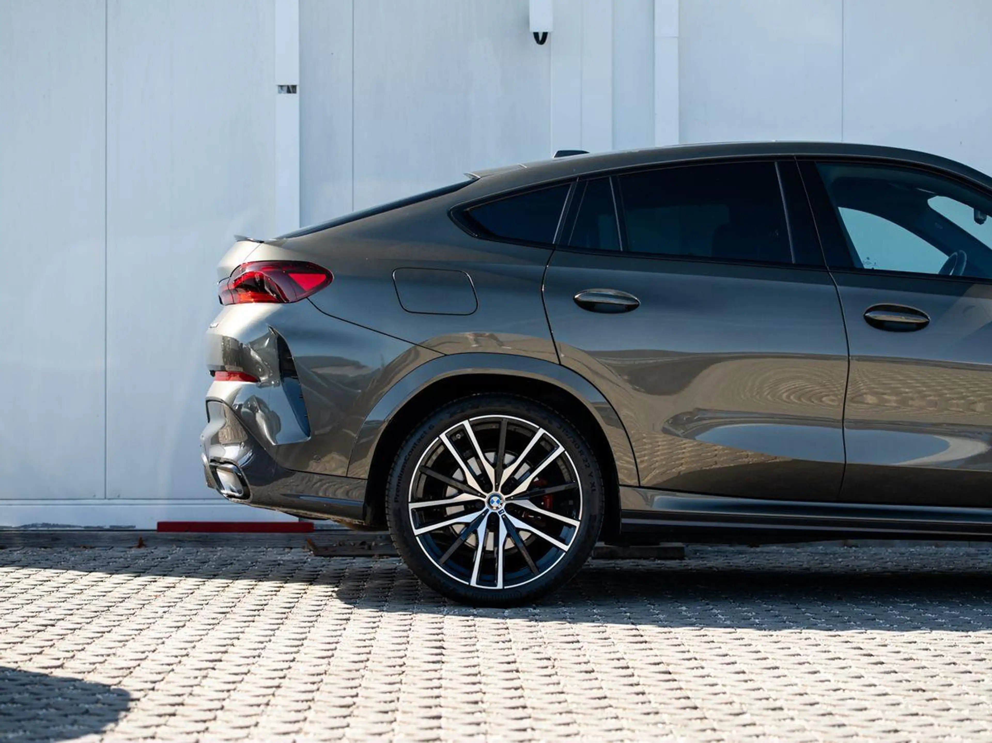 BMW X6 xDrive30d M-SportPRO 22 PANO K-Sitz+Lüft SCA — photo 6