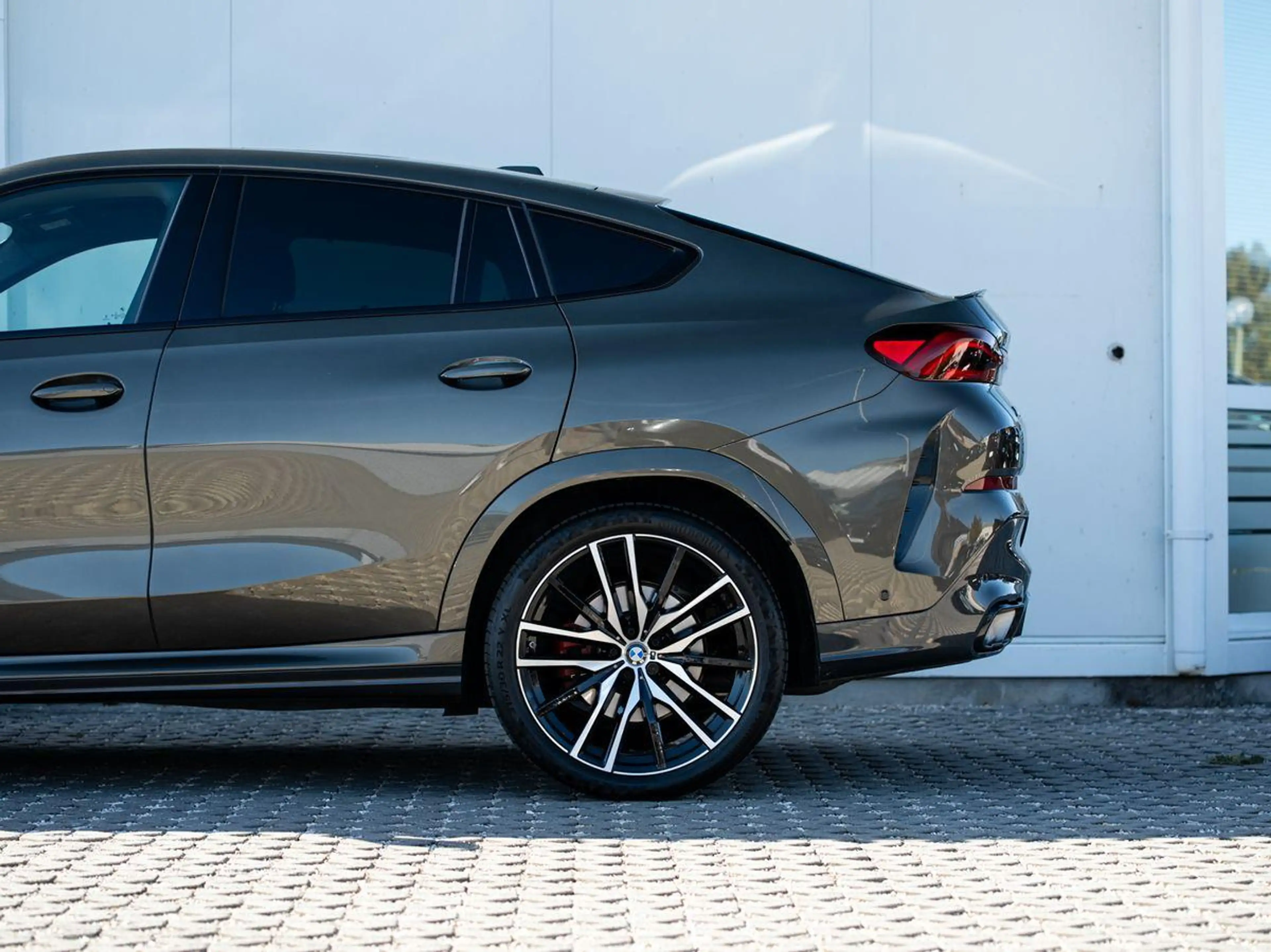 BMW X6 xDrive30d M-SportPRO 22 PANO K-Sitz+Lüft SCA — photo 10