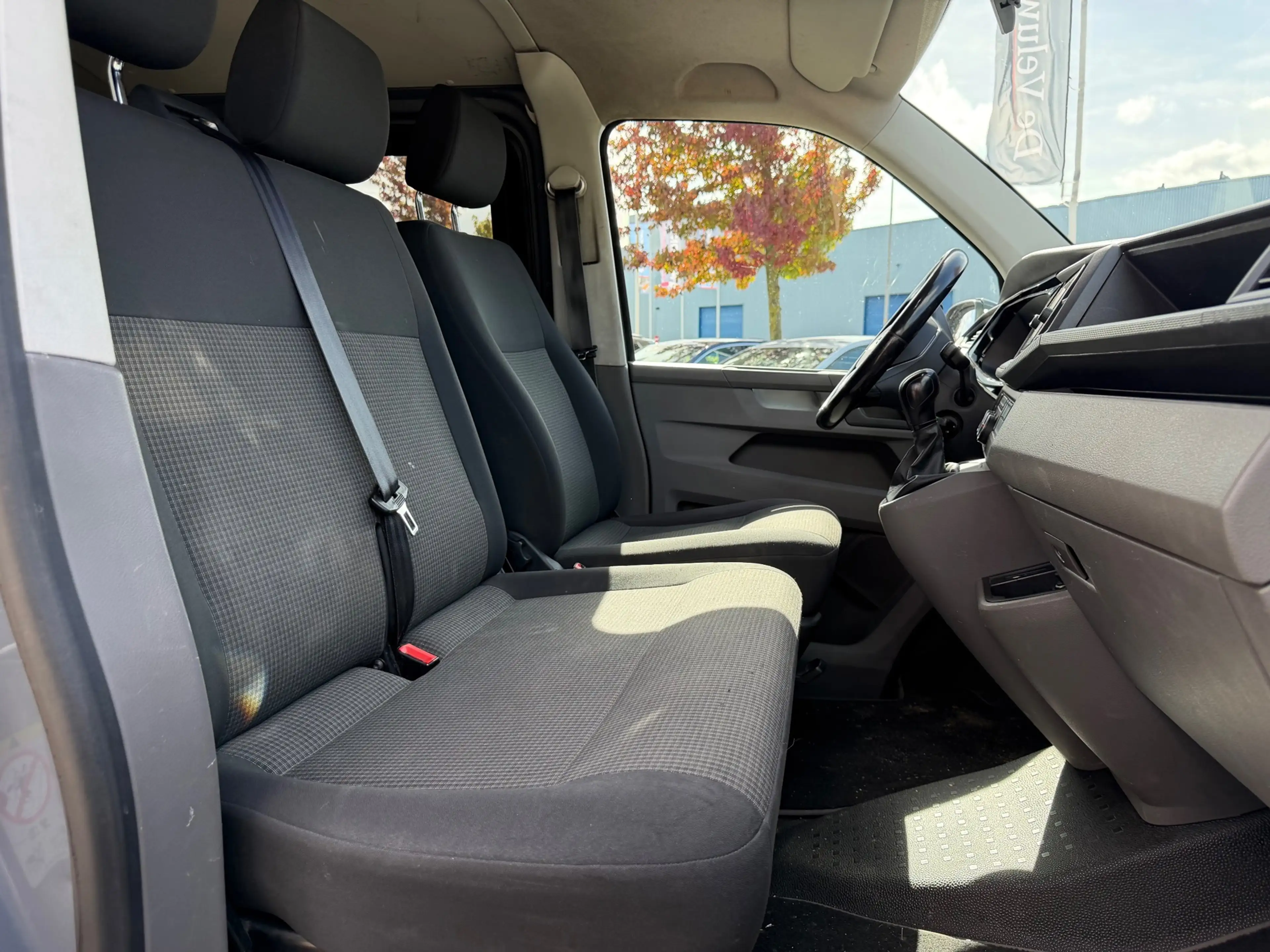 Volkswagen Transporter 2.0 TDI L1H1 28 Highline|6p|Trekhaak| — photo 16