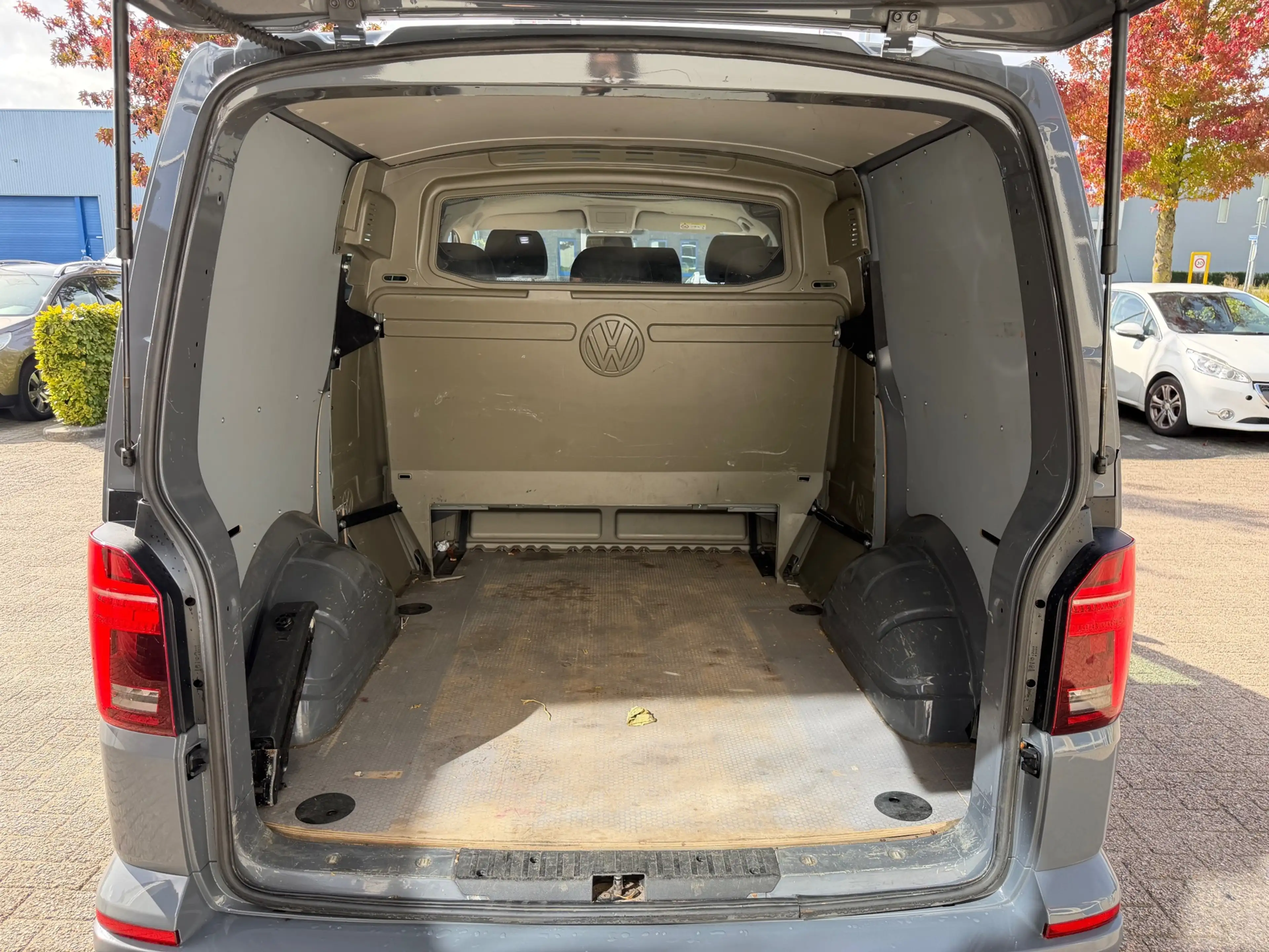 Volkswagen Transporter 2.0 TDI L1H1 28 Highline|6p|Trekhaak| — photo 40
