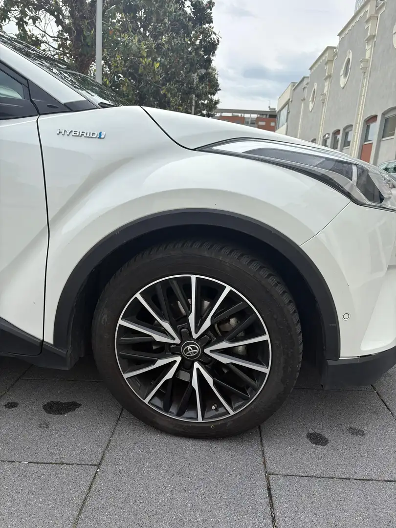 Toyota C-HR C-HR 1.8h Lounge 2wd e-cvt Bianco - 2