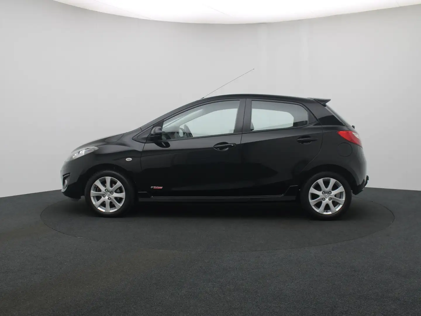 Mazda 2 1.3 GT-M Line met vaste trekhaak Noir - 2