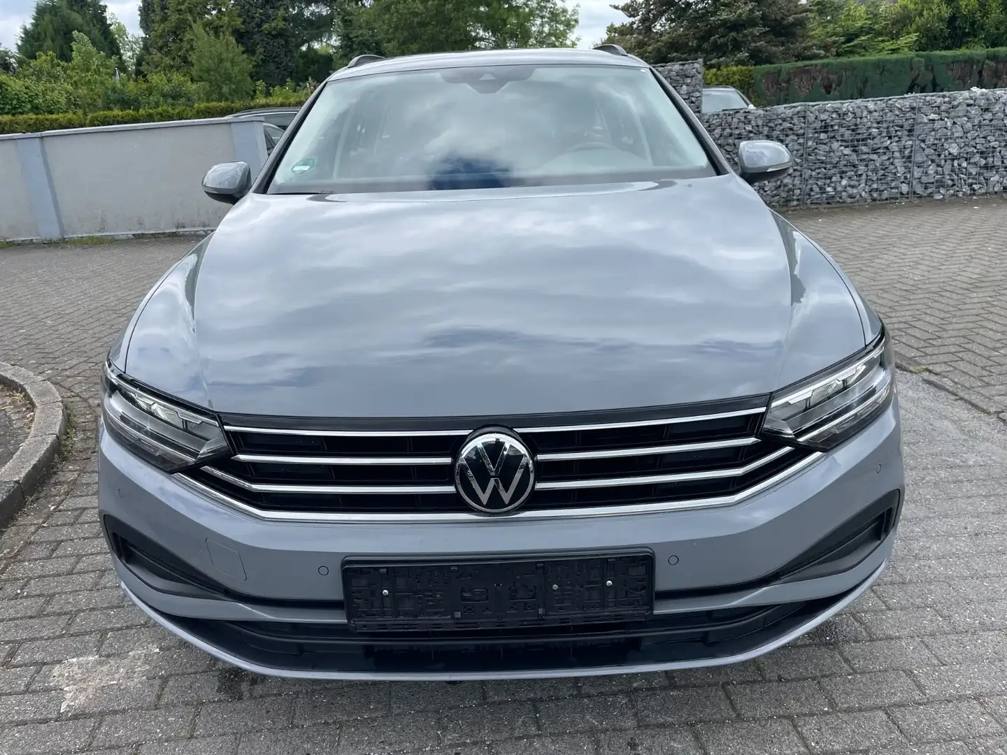 Volkswagen Passat Variant DSG Kamera Navi PDC  App-Connct Grau - 1
