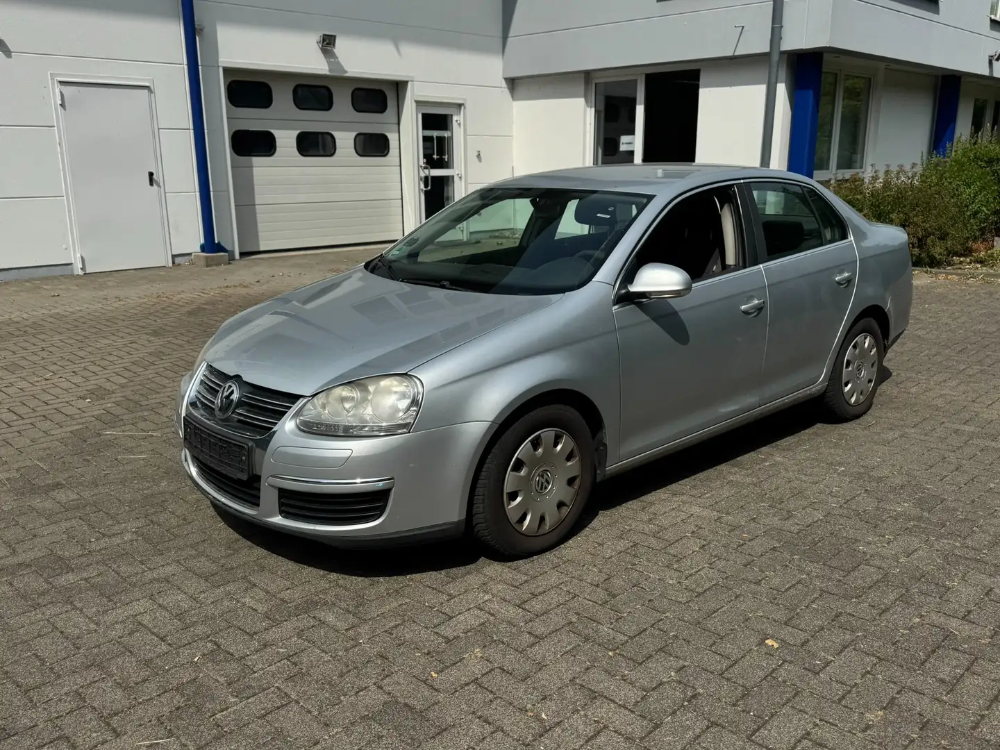Volkswagen Jetta Comfortline Šedá - 1