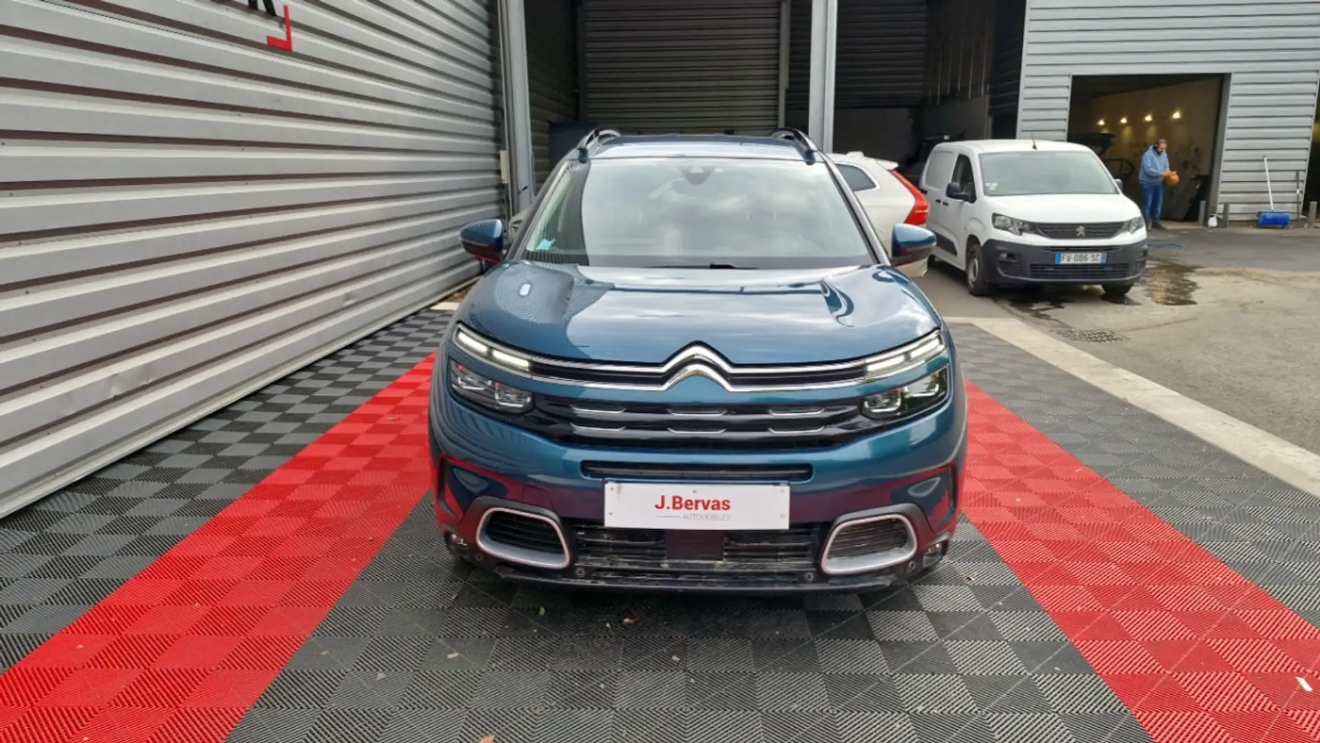 Citroen C5 Aircross Hybrid 225 ë-EAT8 Shine Vert - 2