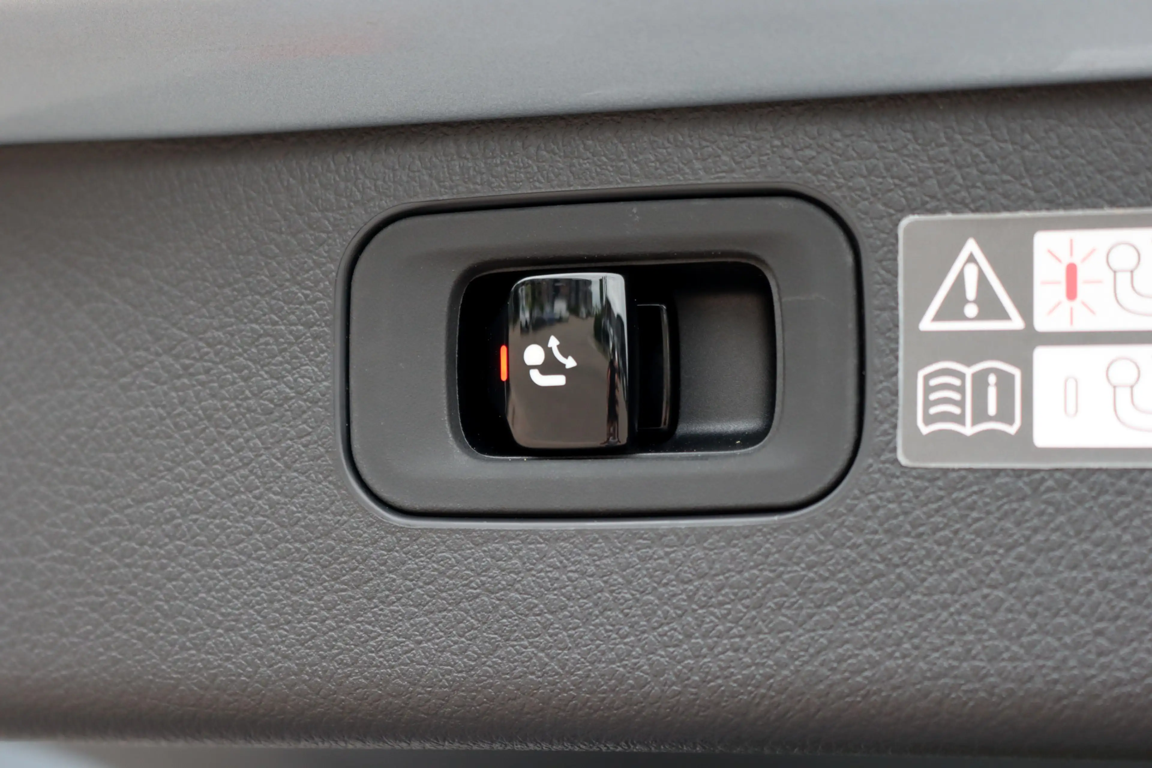 Mercedes-Benz C 300 Estate e AMG Line | Panoramadak | Burmester | Dist — photo 16