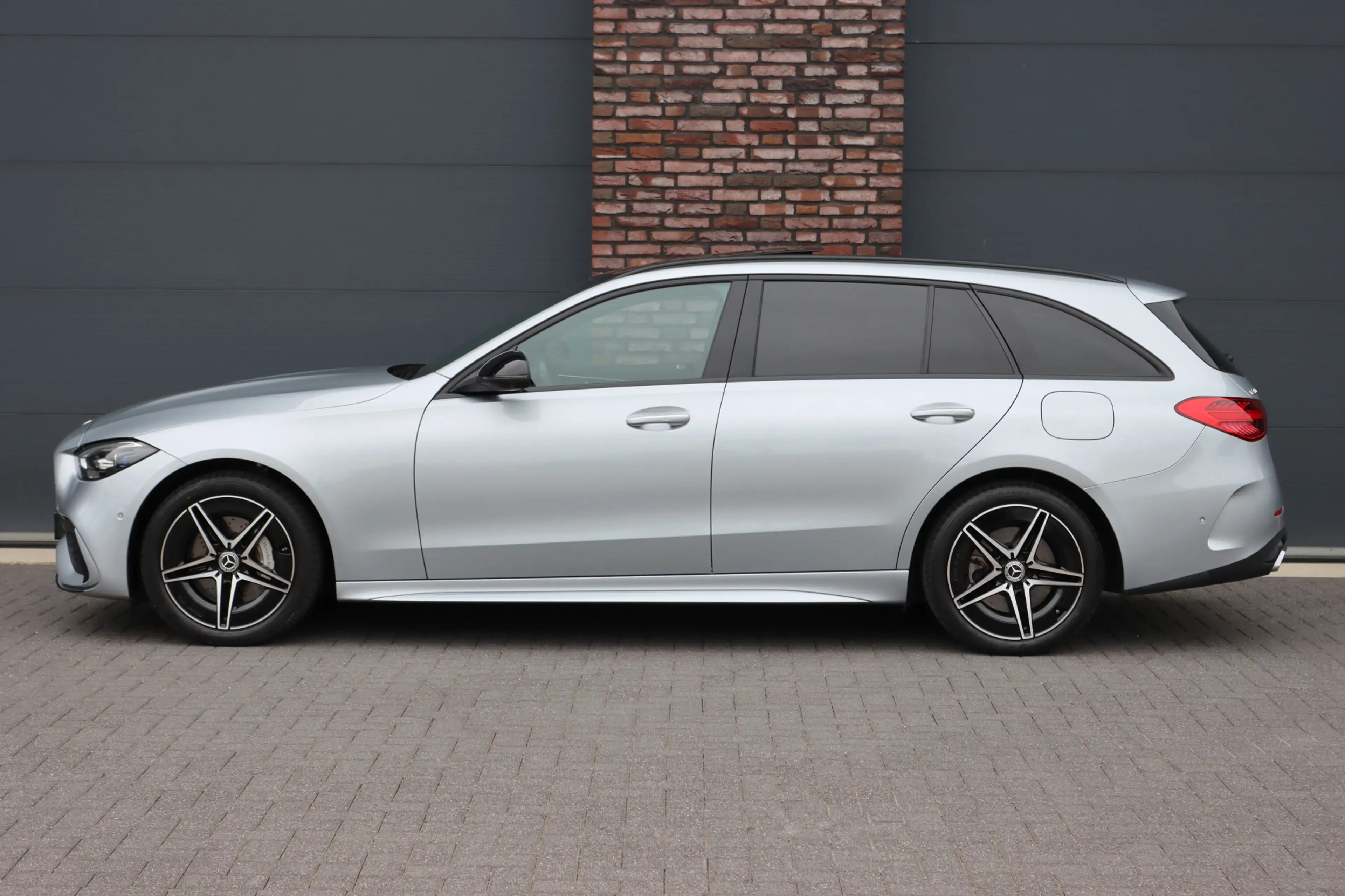 Mercedes-Benz C 300 Estate e AMG Line | Panoramadak | Burmester | Dist — photo 9