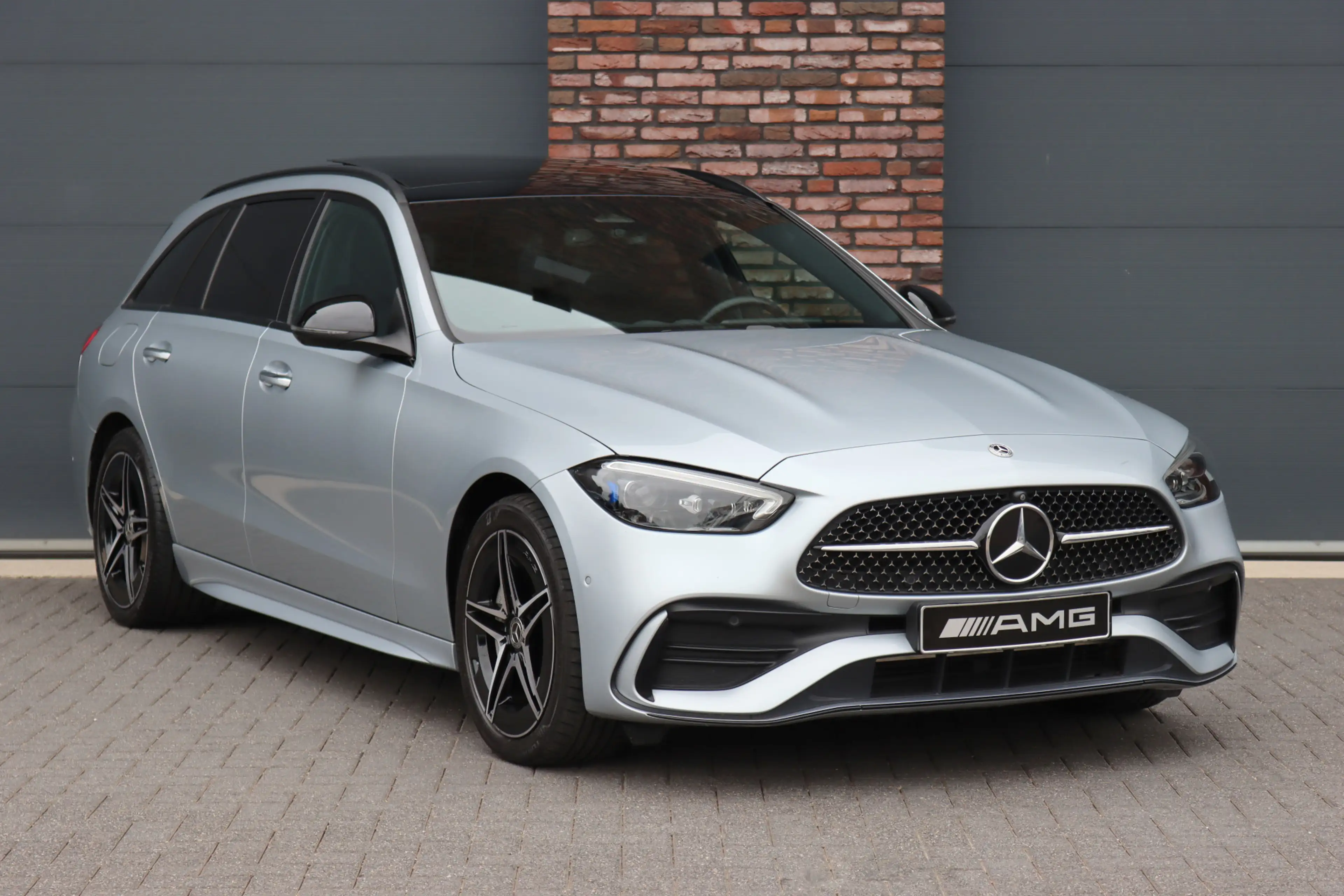 Mercedes-Benz C 300 Estate e AMG Line | Panoramadak | Burmester | Dist — photo 3