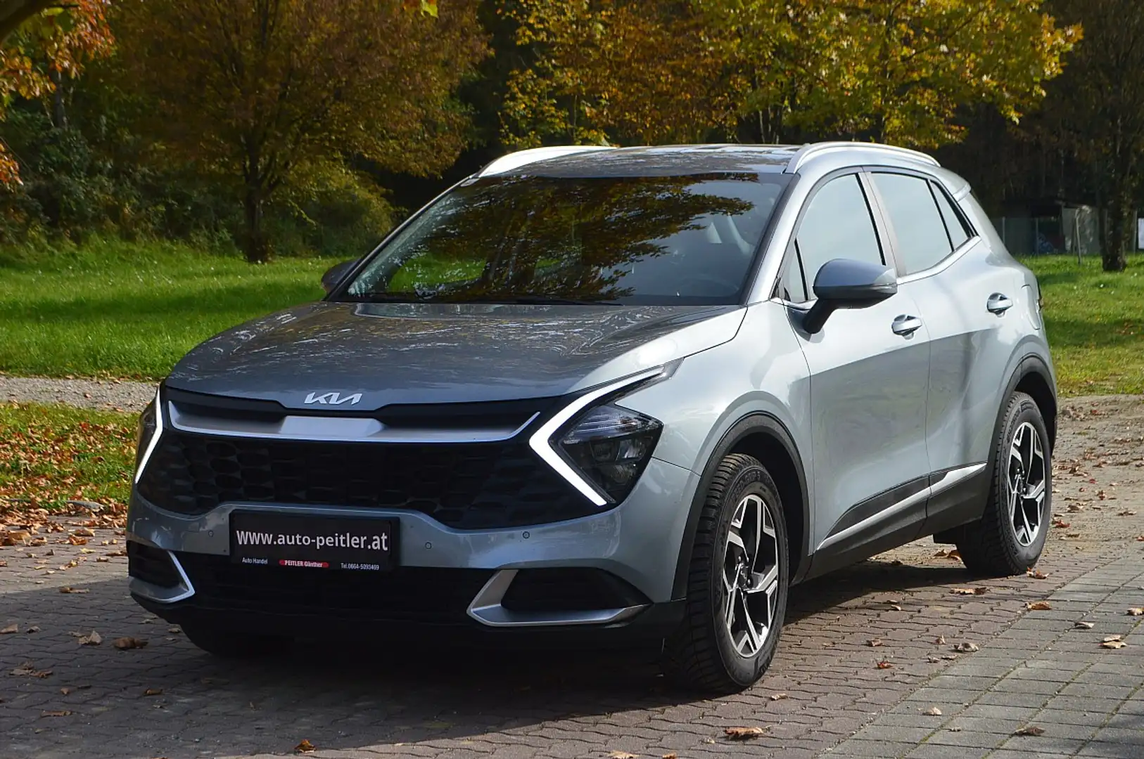 Kia Sportage 1,6 TGDI+Virtual Cockpit+NAVI+SHZ+LED+ Grau - 2