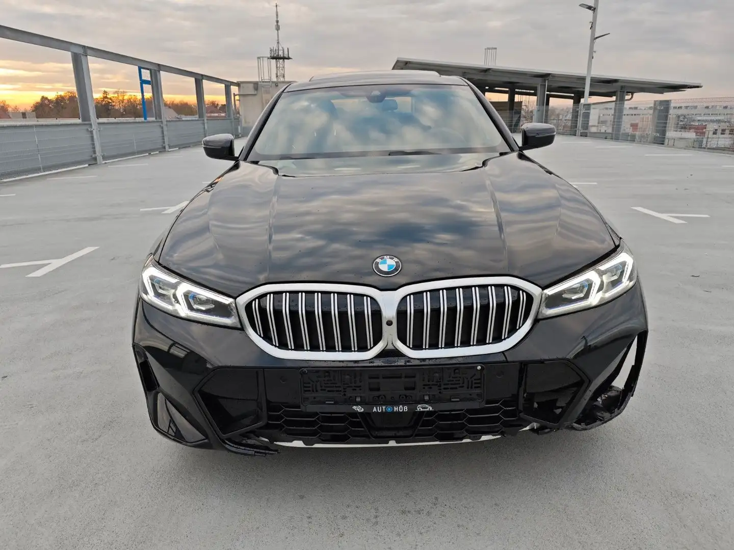 BMW 330 i xDrive MSport Noir - 2