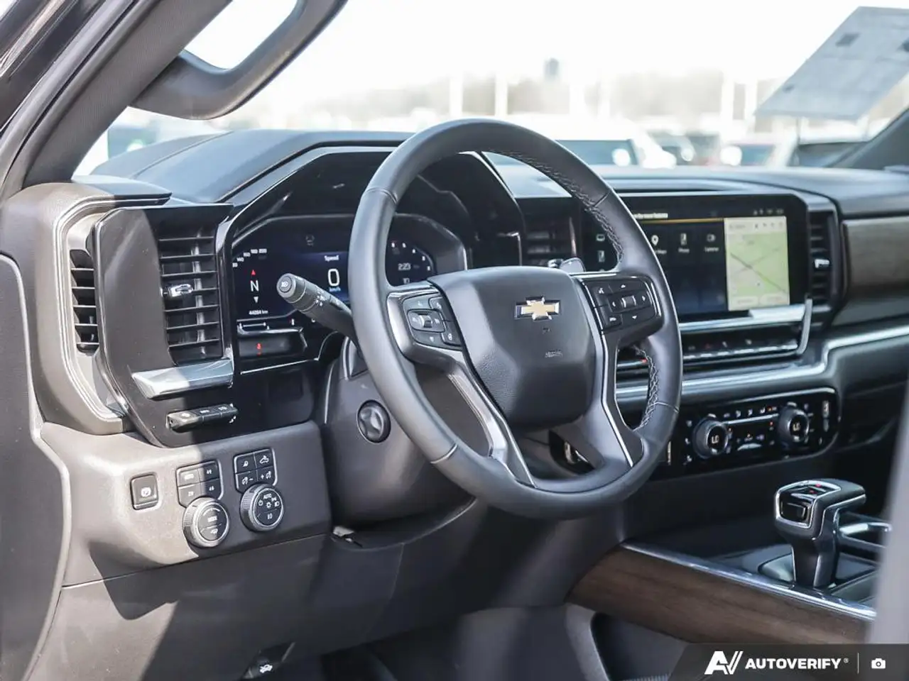 Chevrolet Silverado 1500 снимка Chevrolet Silverado 1500