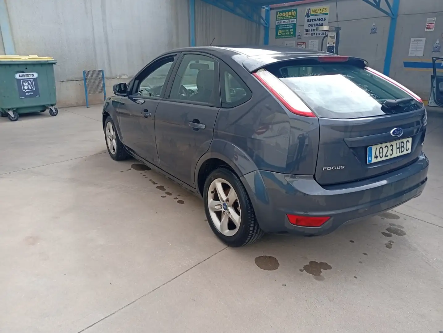 Ford Focus 1.6TDCi Trend Gris - 2
