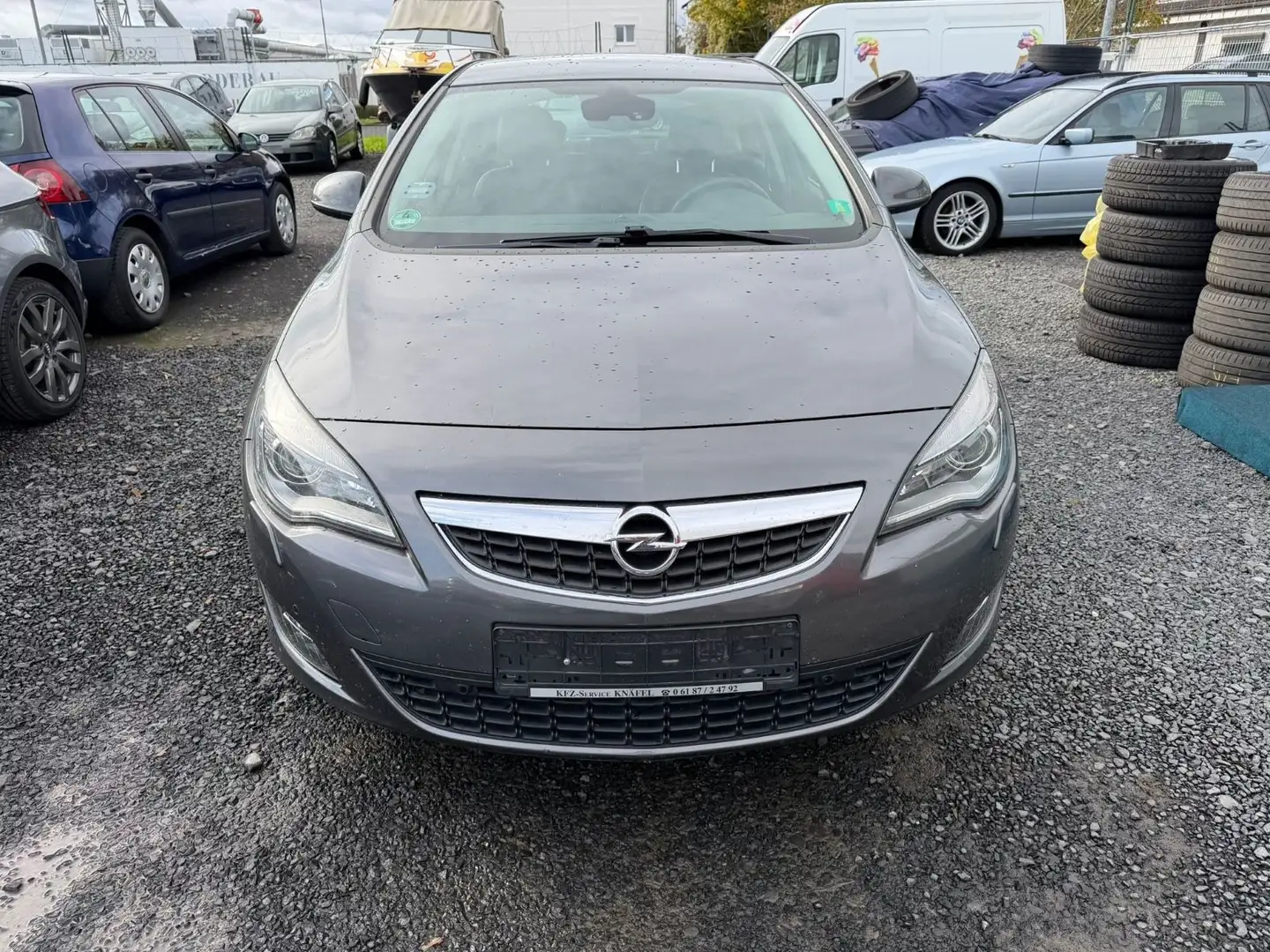 Opel Astra J Lim. 5-trg. Innovation Grau - 2