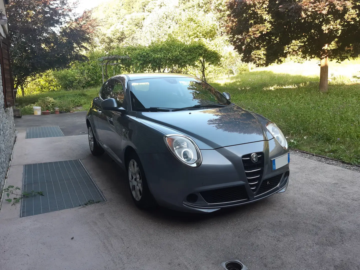 Alfa Romeo MiTo 1.4 Junior Distinctive Grigio - 1
