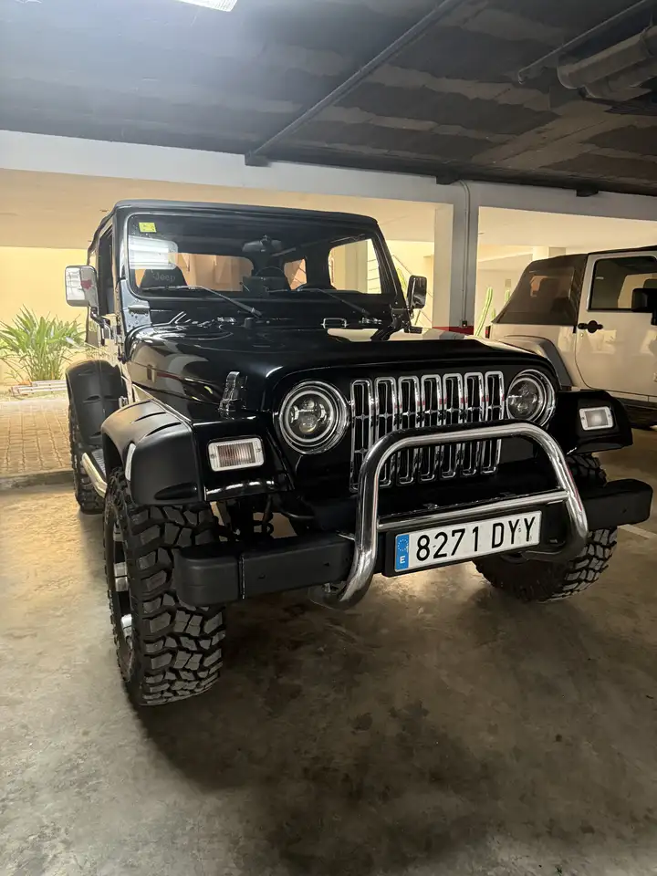 Jeep Wrangler Soft Top 2.5, foto 1