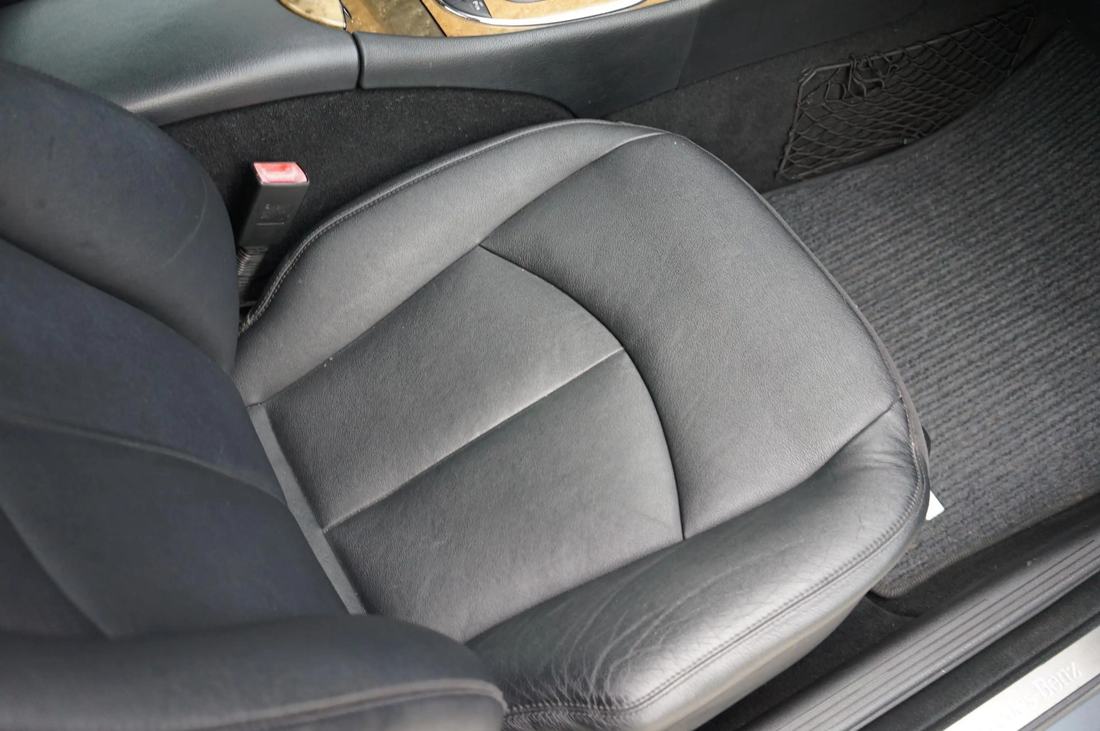 Mercedes-Benz E 350 Avantgarde — photo 10