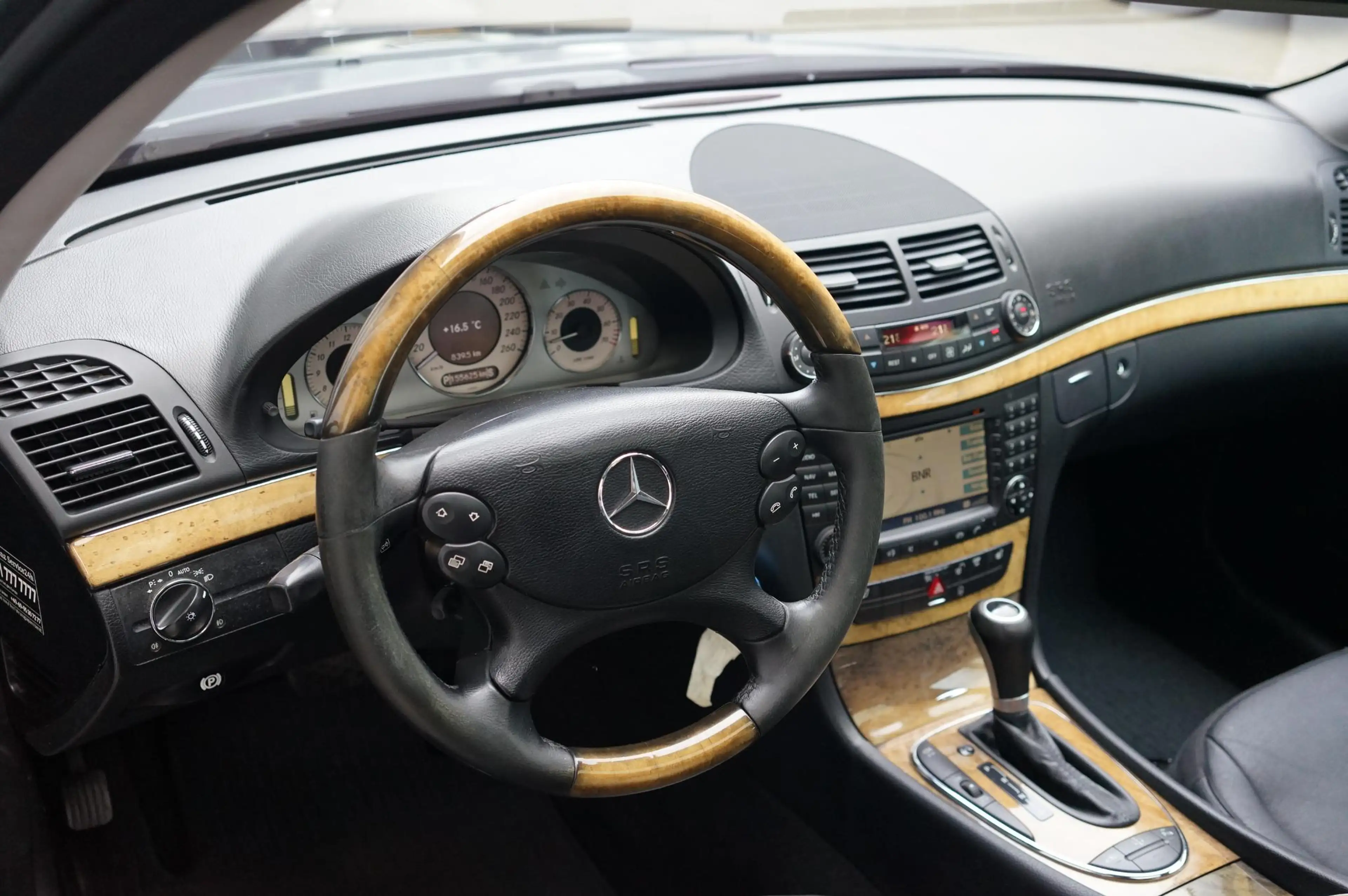 Mercedes-Benz E 350 Avantgarde — photo 5