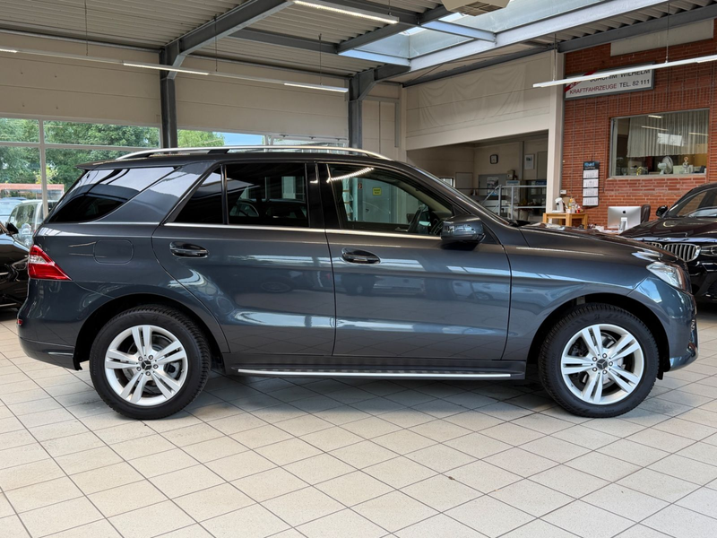Mercedes-Benz ML 350 BlueEfficiency 4Matic/R-Cam/Memory — photo 11