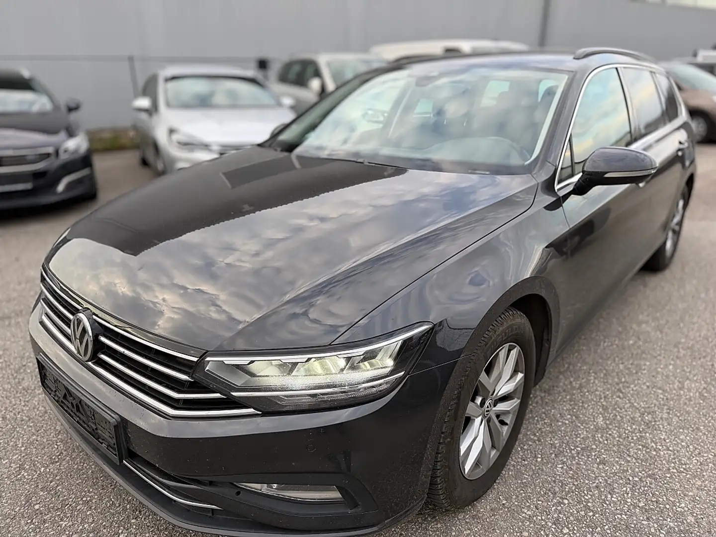 Volkswagen Passat 2.0 Aut Grau - 1
