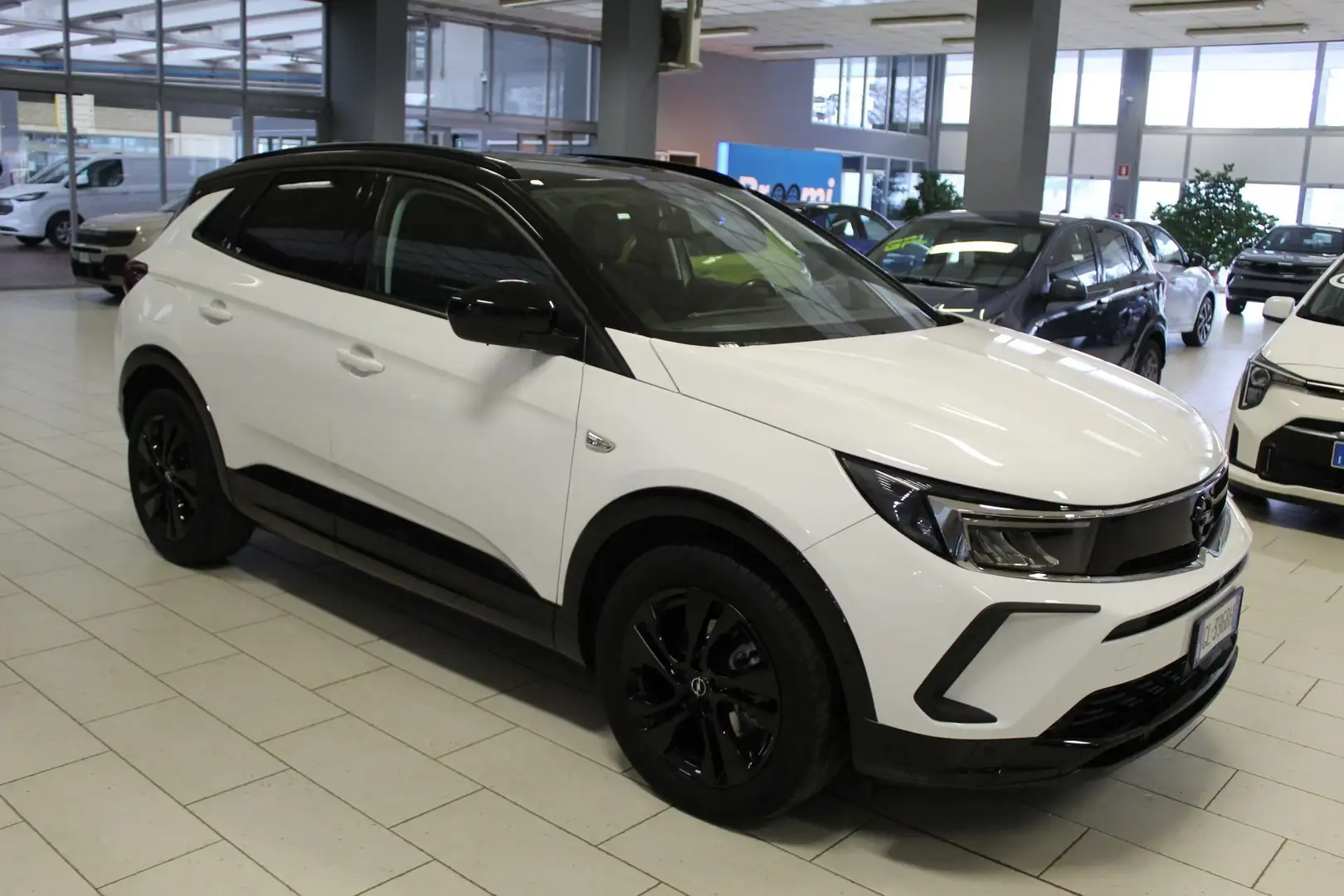 Opel Grandland Grandland 1.2 Turbo 12V 130 CV aut. GS Blanc - 2