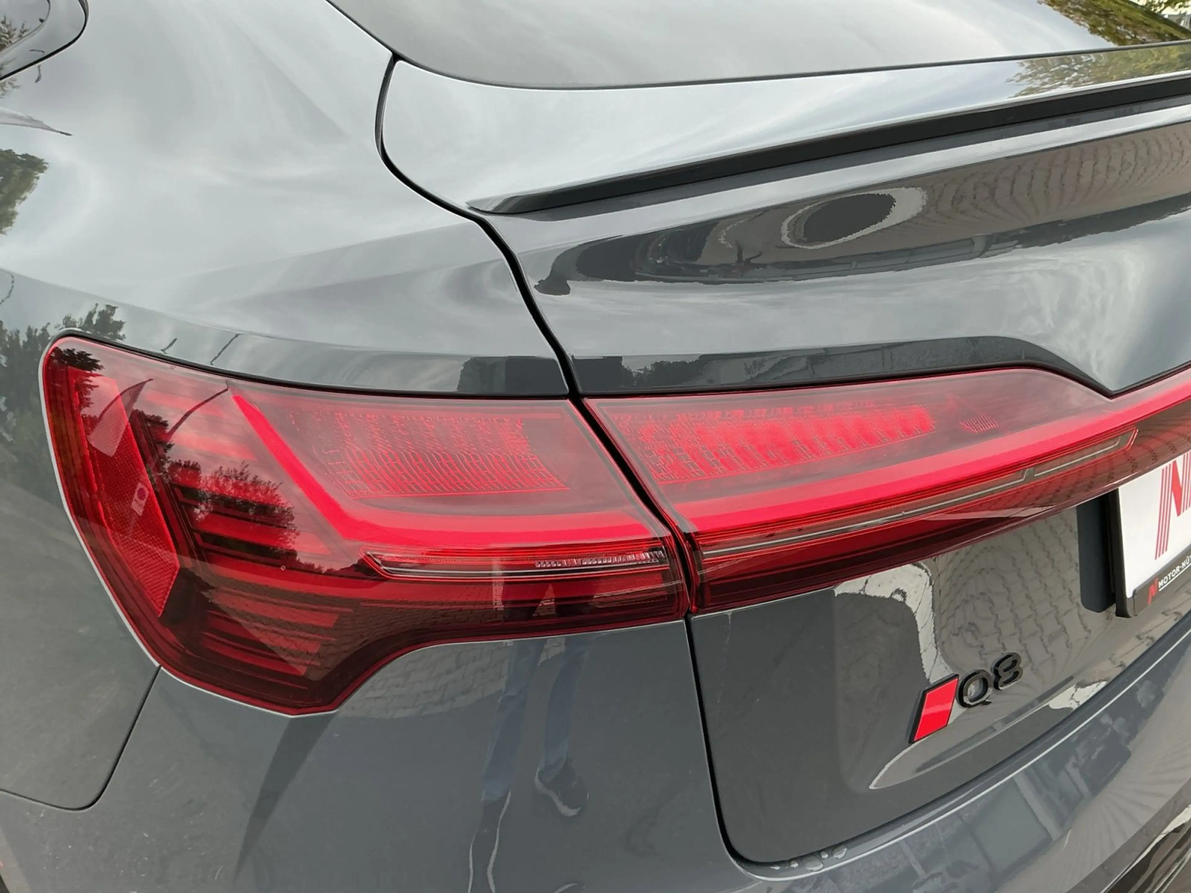 Audi Q8 e-tron 55 QU S-LINE 5JG+MATRIX+AIR — photo 17
