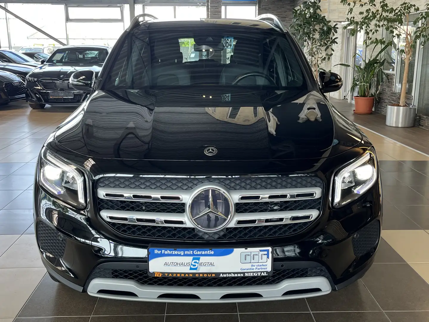 Mercedes-Benz GLB 200 d 4Matic*Navi*LED*SHZ*Klima*TeiLeder*PDC Noir - 2